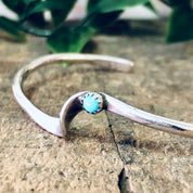 Vintage Bracelet, Silver Bracelet, Turquoise Jewelry, Vintage Jewelry, Unique Design, Simple Bracelet, Cuff Bracelet, Silver and Blue, 925