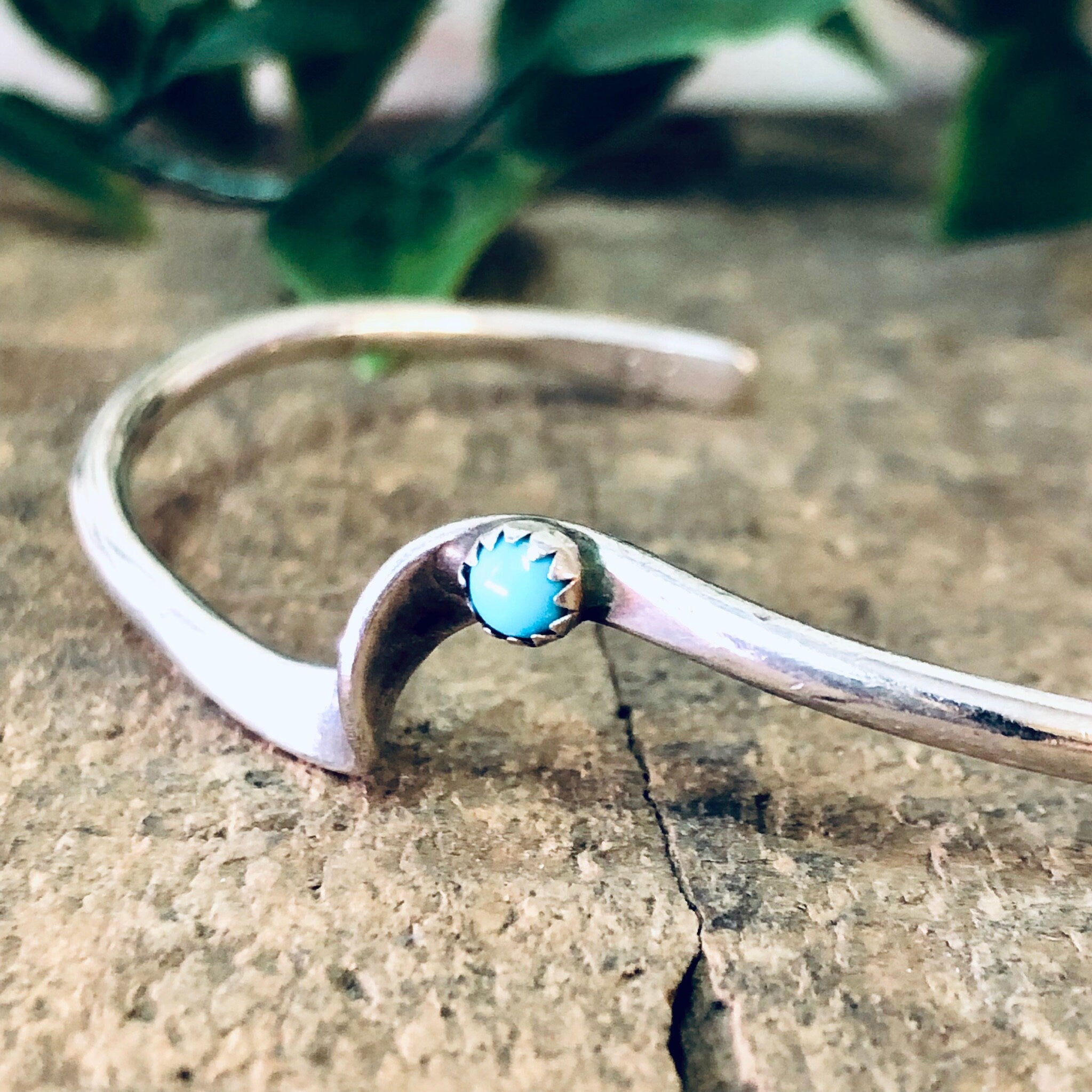 Vintage Bracelet, Silver Bracelet, Turquoise Jewelry, Vintage Jewelry, Unique Design, Simple Bracelet, Cuff Bracelet, Silver and Blue, 925