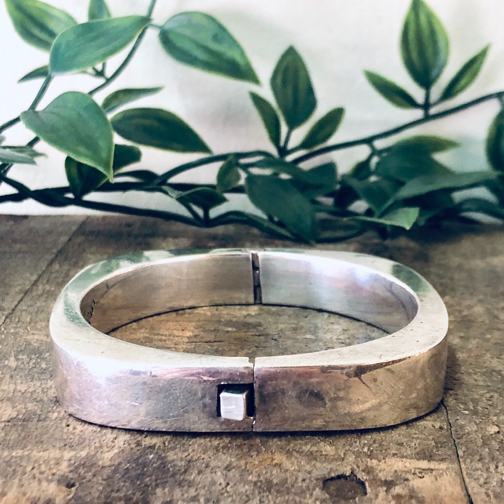 Vintage Bracelet, Silver Bracelet, Unique Jewelry, Minimalist Bracelet, Vintage Jewelry, Square Shaped Bracelet, Bangle Bracelet, 925 Cuff