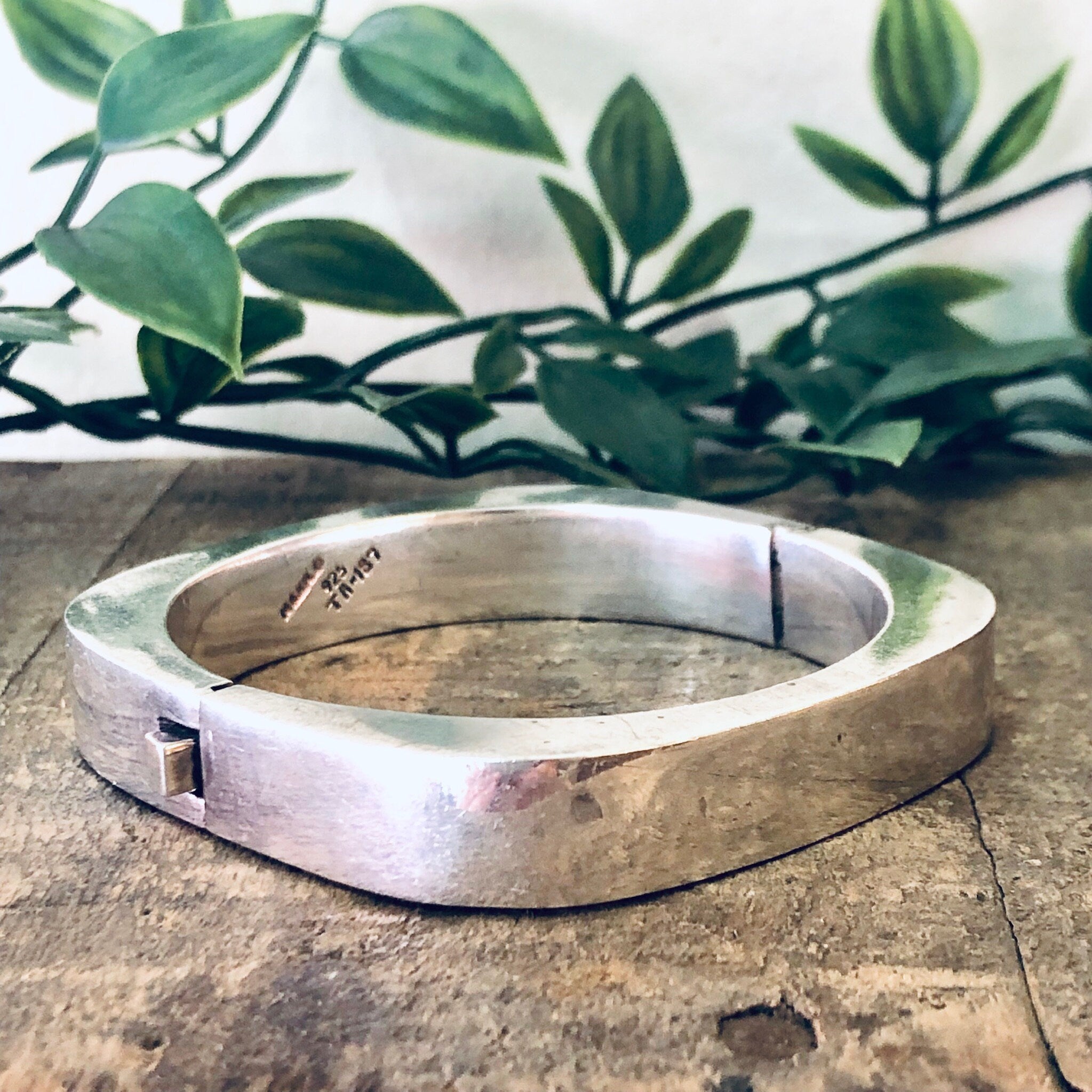 Vintage Bracelet, Silver Bracelet, Unique Jewelry, Minimalist Bracelet, Vintage Jewelry, Square Shaped Bracelet, Bangle Bracelet, 925 Cuff