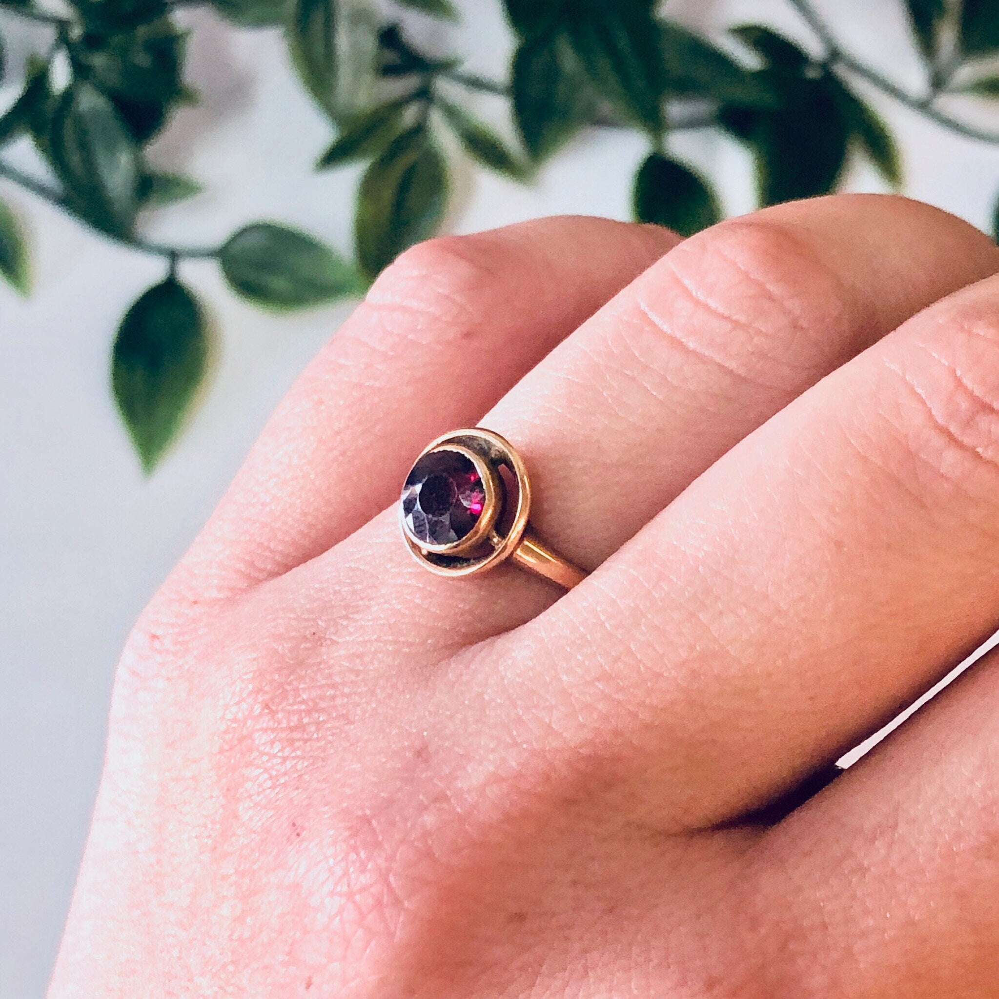 Vintage Ring, Gold Ring, 10K Gold Ring, 10K Gold, Gold Jewelry, Vintage Jewelry, Engagement Ring, Promise Ring, Garnet Ring, Red and Gold