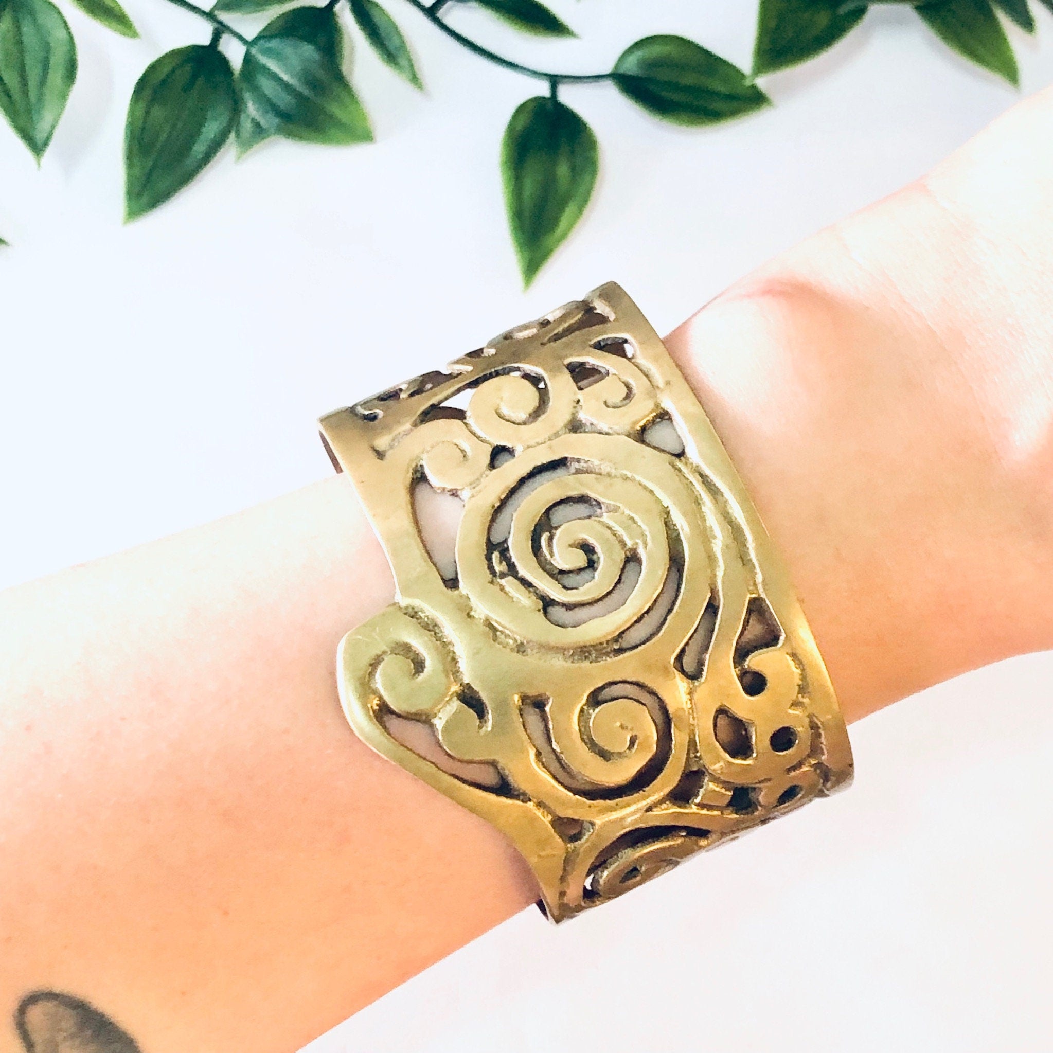 Vintage Bracelet, Brass Bracelet, Cuff Bracelet, Vintage Jewelry, Swirl Design, Unique Jewelry, Brass Jewelry, Cut Out Bracelet, Whimsical