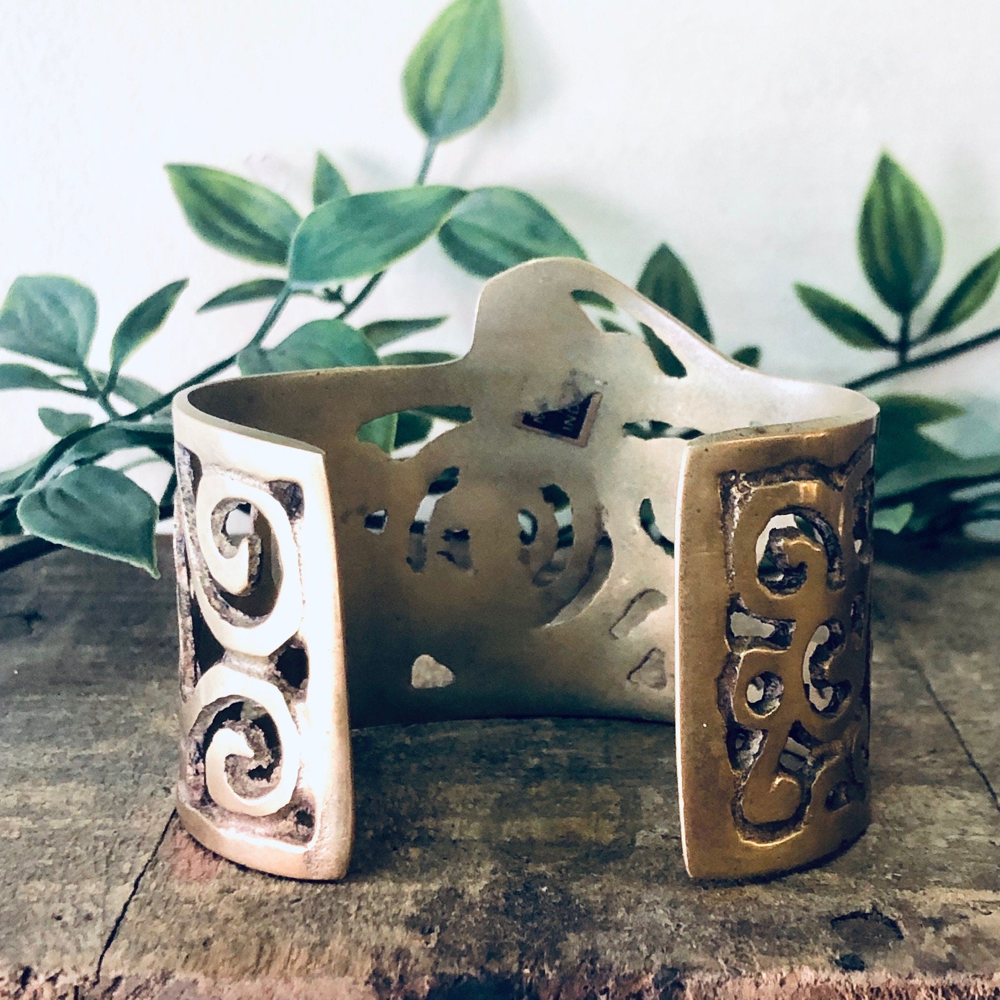 Vintage Bracelet, Brass Bracelet, Cuff Bracelet, Vintage Jewelry, Swirl Design, Unique Jewelry, Brass Jewelry, Cut Out Bracelet, Whimsical