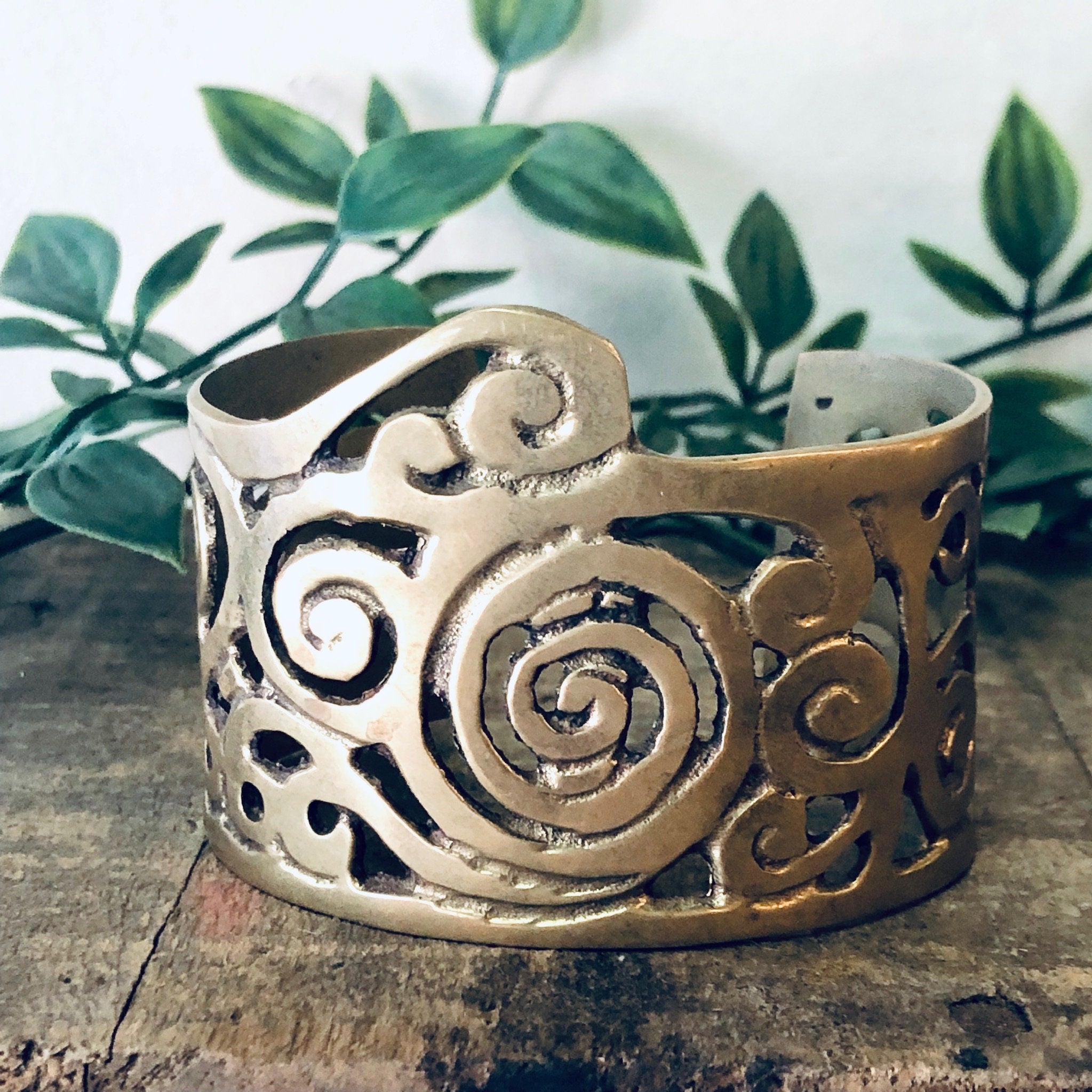 Vintage Bracelet, Brass Bracelet, Cuff Bracelet, Vintage Jewelry, Swirl Design, Unique Jewelry, Brass Jewelry, Cut Out Bracelet, Whimsical