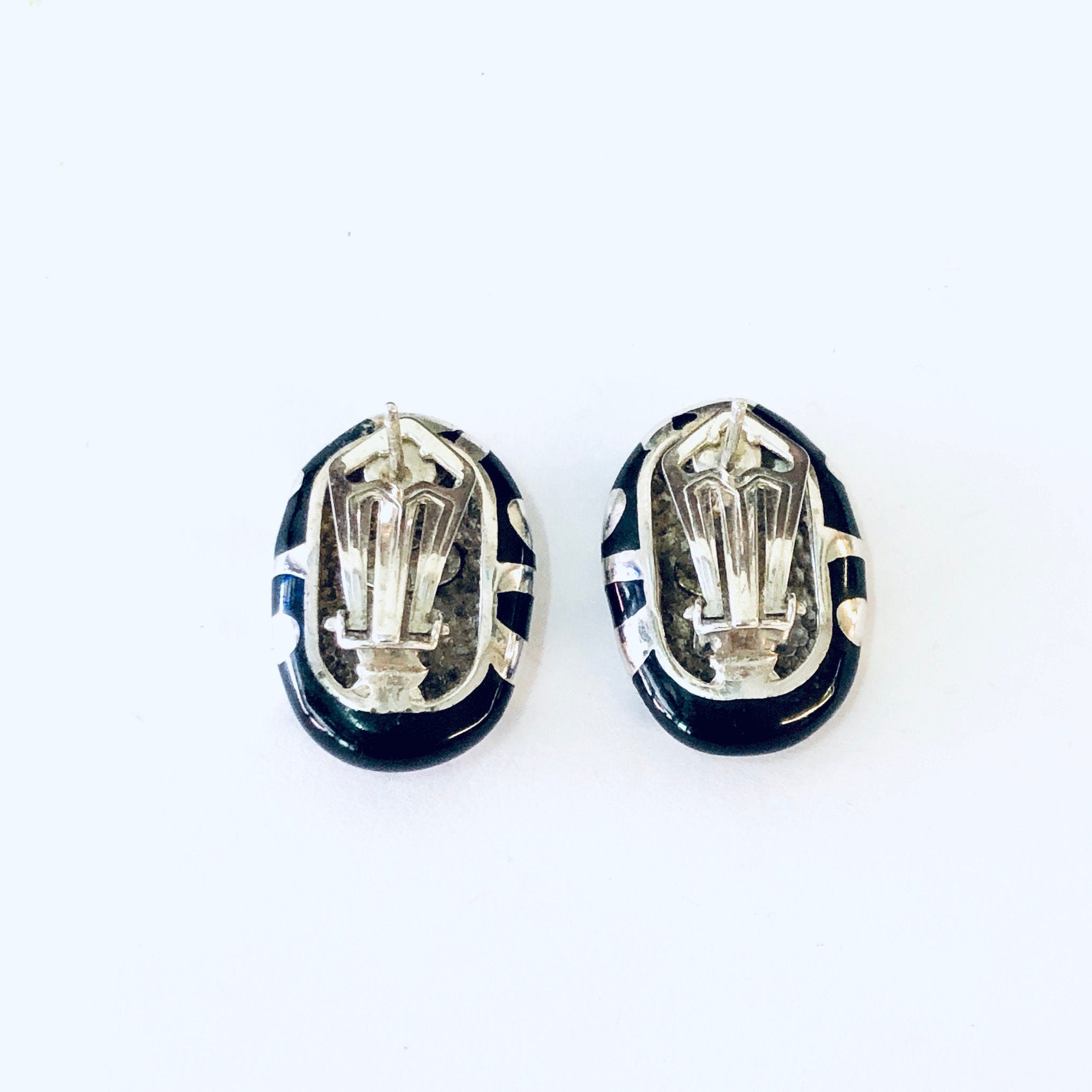 Vintage Earrings, Silver Earrings, black and Silver, Swirl Design, Pierced Ears, Vintage Jewelry, Unique Jewelry, Swirl Earrings, 925 Studs
