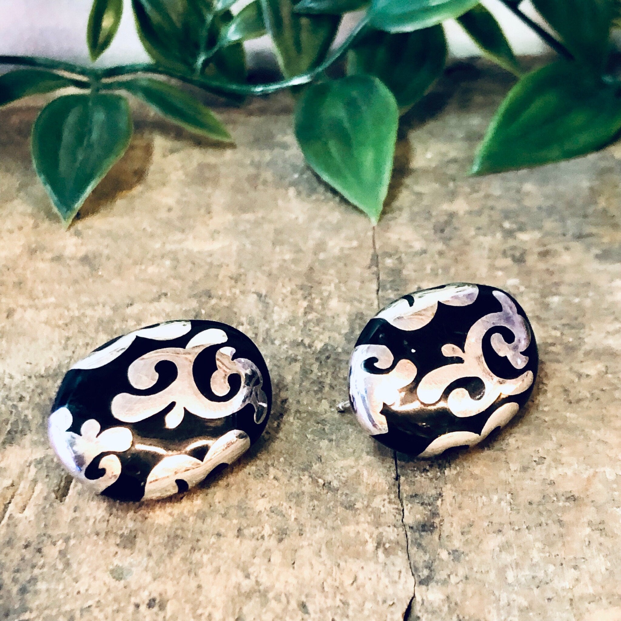 Vintage Earrings, Silver Earrings, black and Silver, Swirl Design, Pierced Ears, Vintage Jewelry, Unique Jewelry, Swirl Earrings, 925 Studs