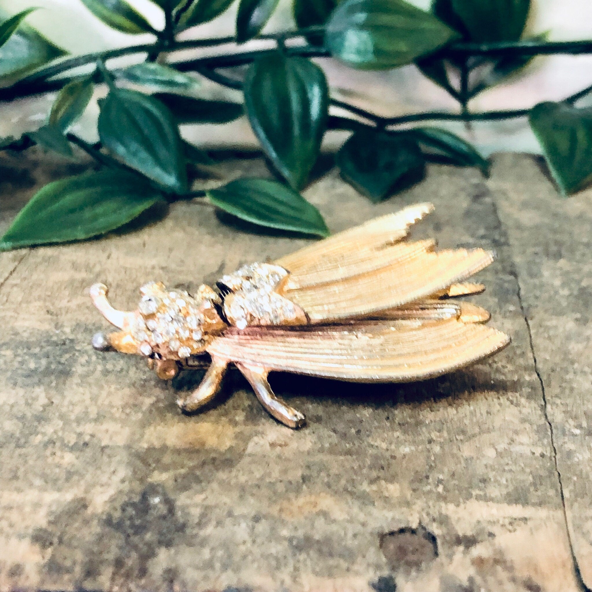 Vintage Brooch, Hattie Carnegie Trembler Brooch, Trembler Bee Pin, Gold Toned Brooch, Bee Jewelry, Rhinestone Brooch, Vintage Jewelry, Gold