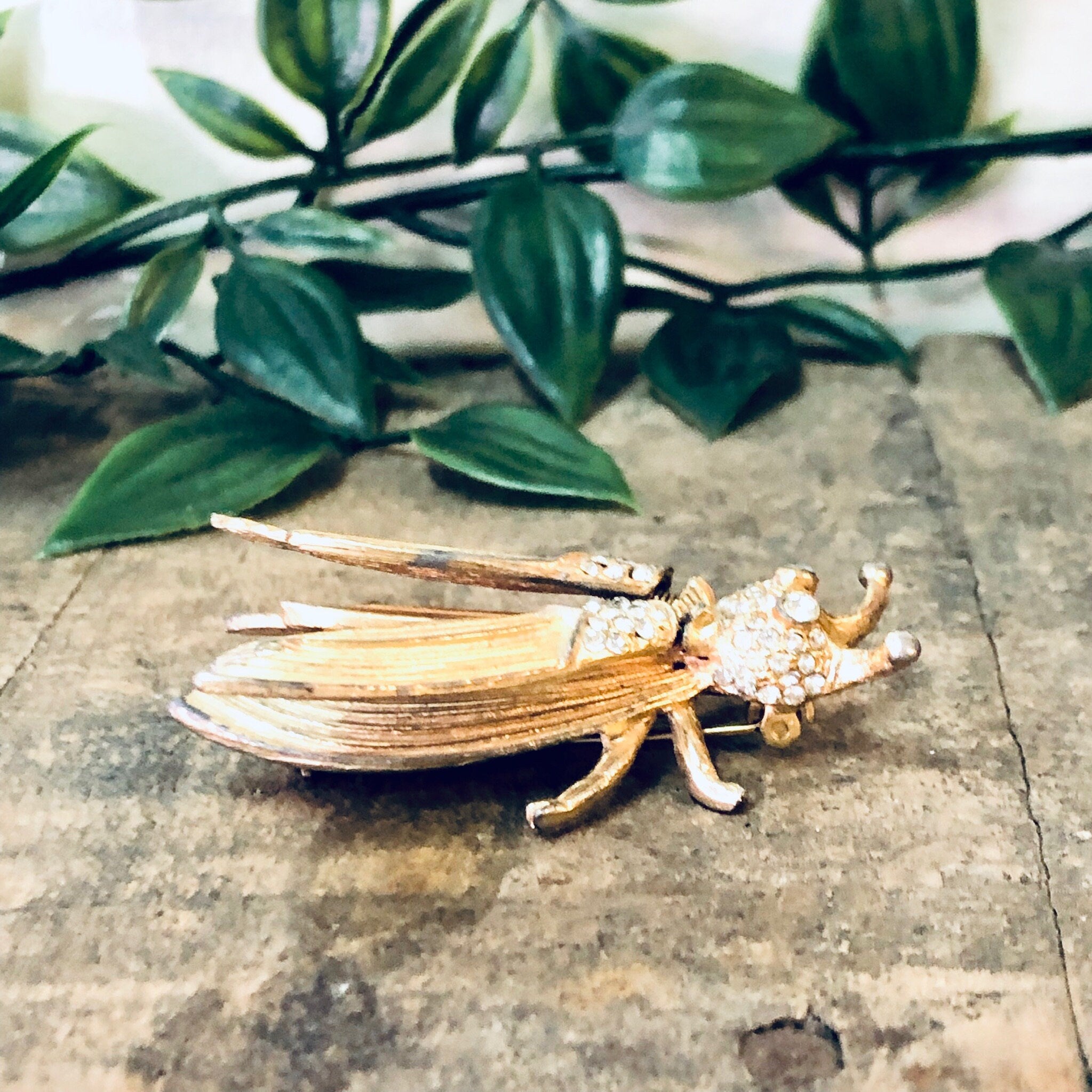 Vintage Brooch, Hattie Carnegie Trembler Brooch, Trembler Bee Pin, Gold Toned Brooch, Bee Jewelry, Rhinestone Brooch, Vintage Jewelry, Gold