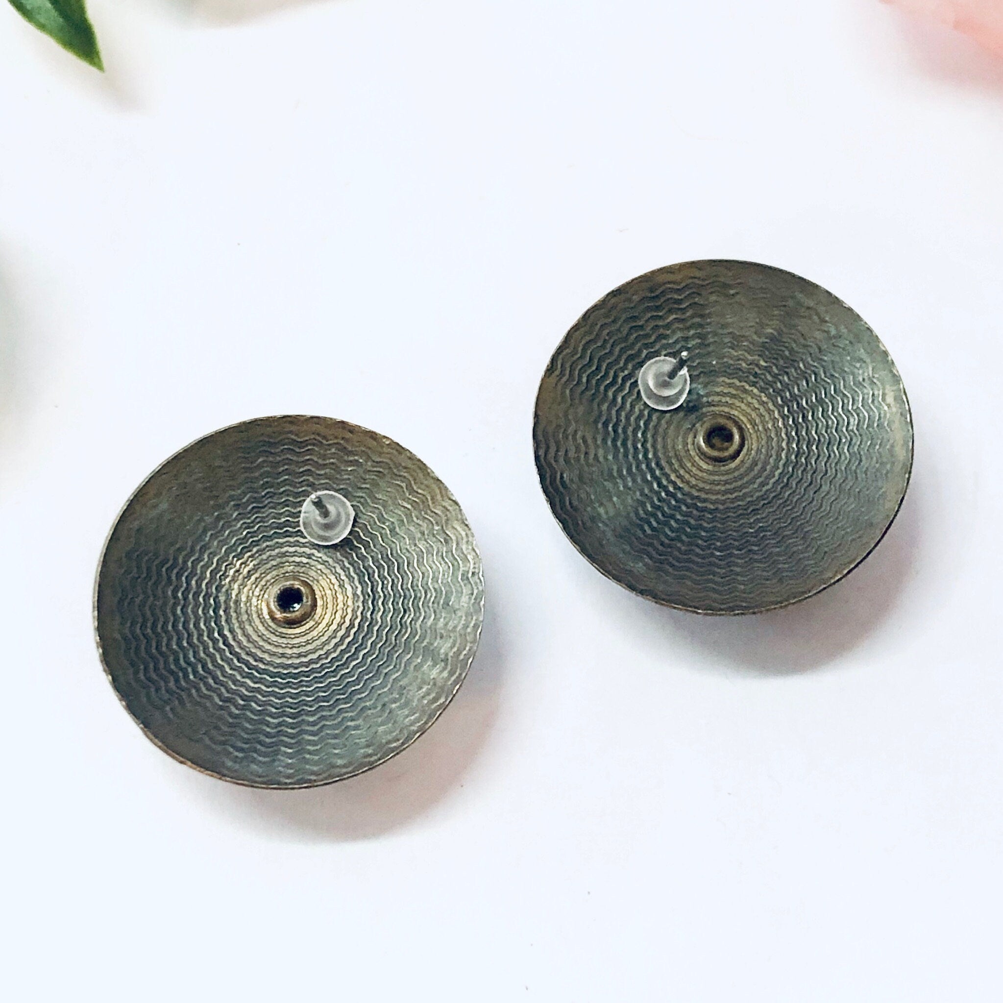 Vintage Earrings, Stud Earrings, Green Jewelry, Round Earrings, Large Earrings, Statement Jewelry, Brass Toned Earrings, Vintage Jewelry,