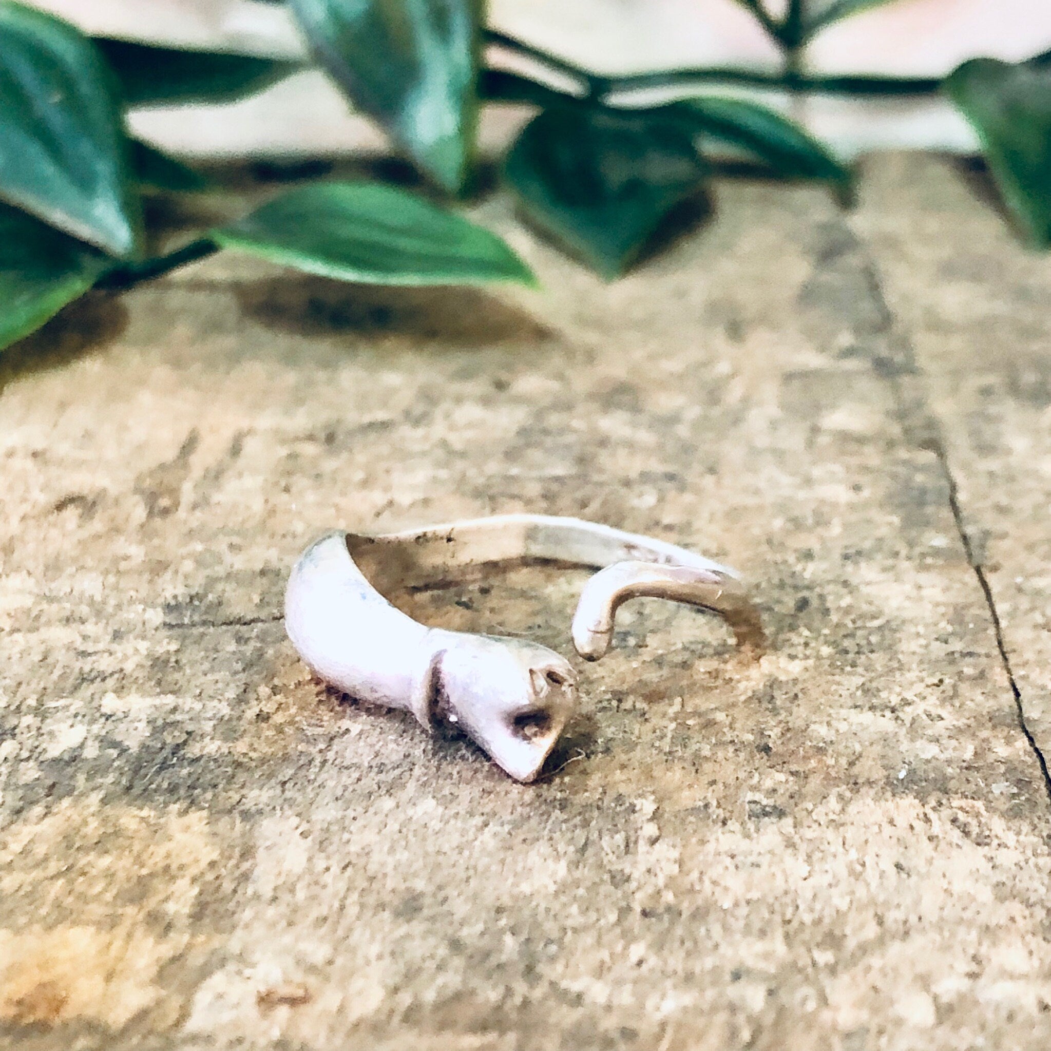 Vintage Ring, Silver Ring, Cat Ring, Cat Jewelry, Skinny Ring, Vintage Jewelry, Kitty Cat Jewelry, Wrap Ring, Unique Ring, Cat Lover, 925