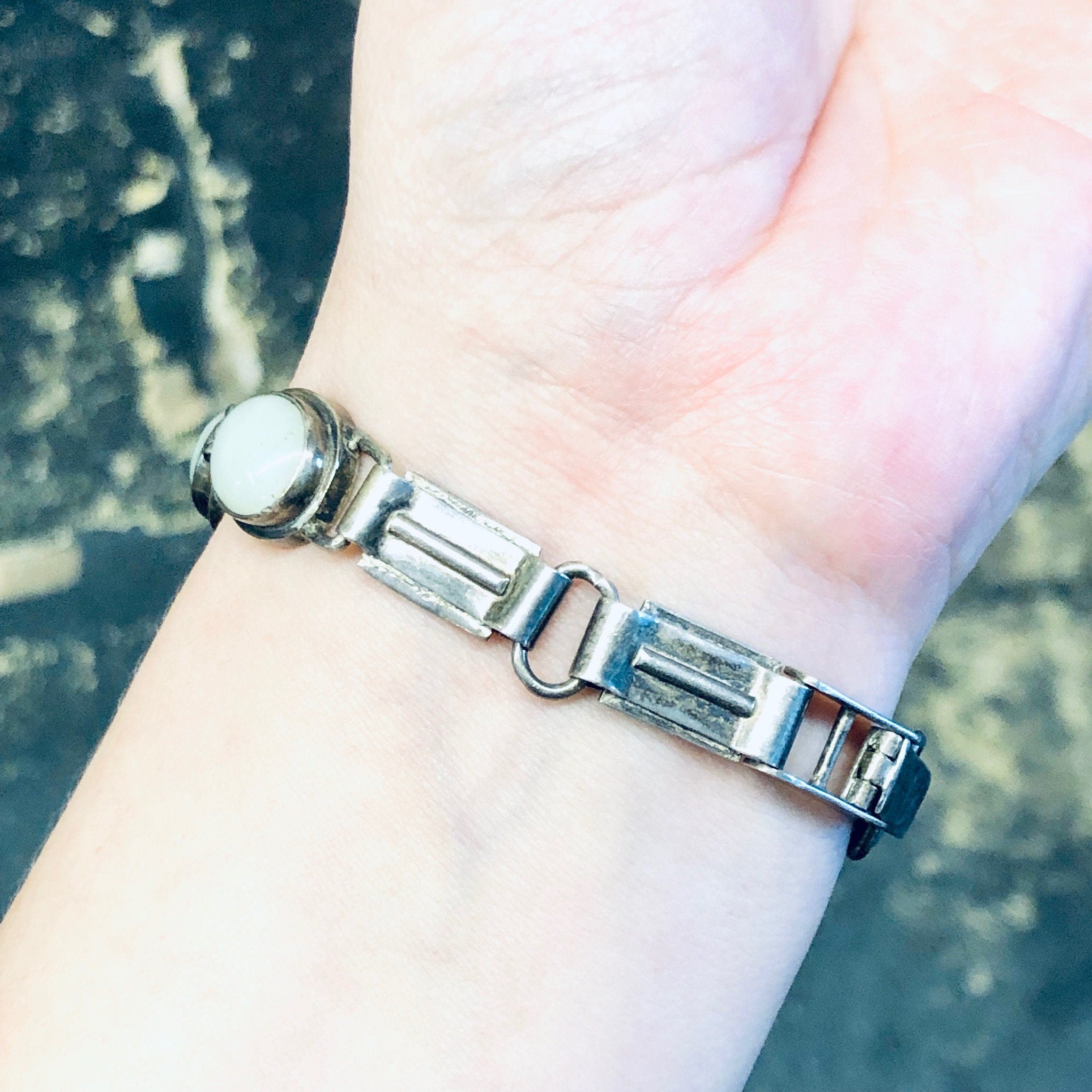 Vintage Bracelet, Link Bracelet, Silver Bracelet, Simple Jewelry, Vintage Jewelry, Light Green Gemstones, Green and Silver, 925 Bracelet