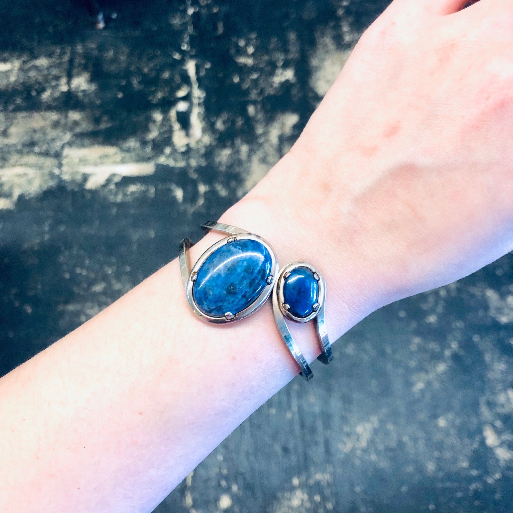 Vintage Bracelet, Cuff Bracelet, Wrap Bracelet, Hinged Bracelet, Blue Stones, Costume Jewelry, Silver Toned Cuff, Blue and Silver, Unique