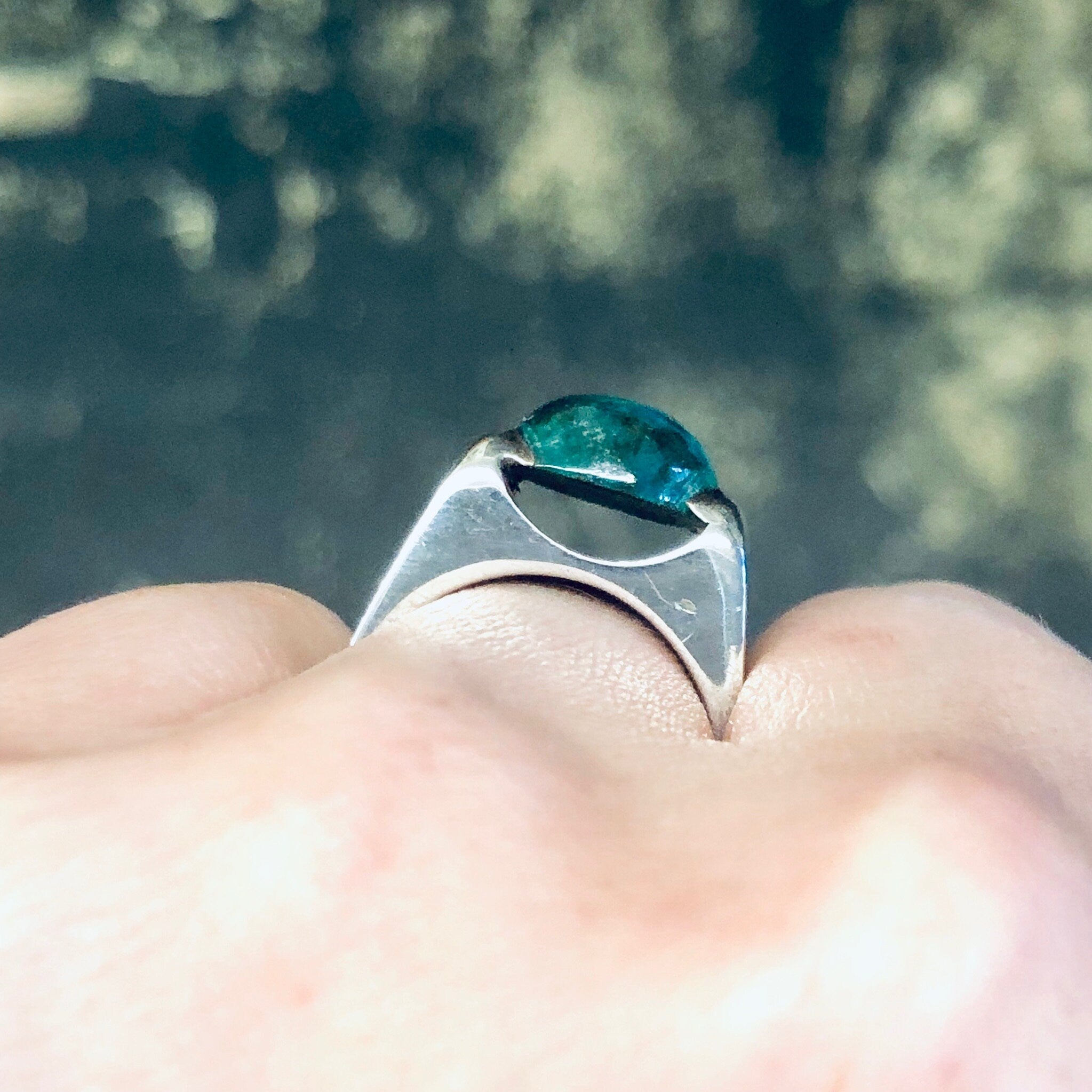 Vintage Ring, Silver Ring, Chrysocolla Ring, Chrysocolla Stone, Made in Israel, Statement Jewelry, Unique Ring, Minimal Design, Sleek Ring