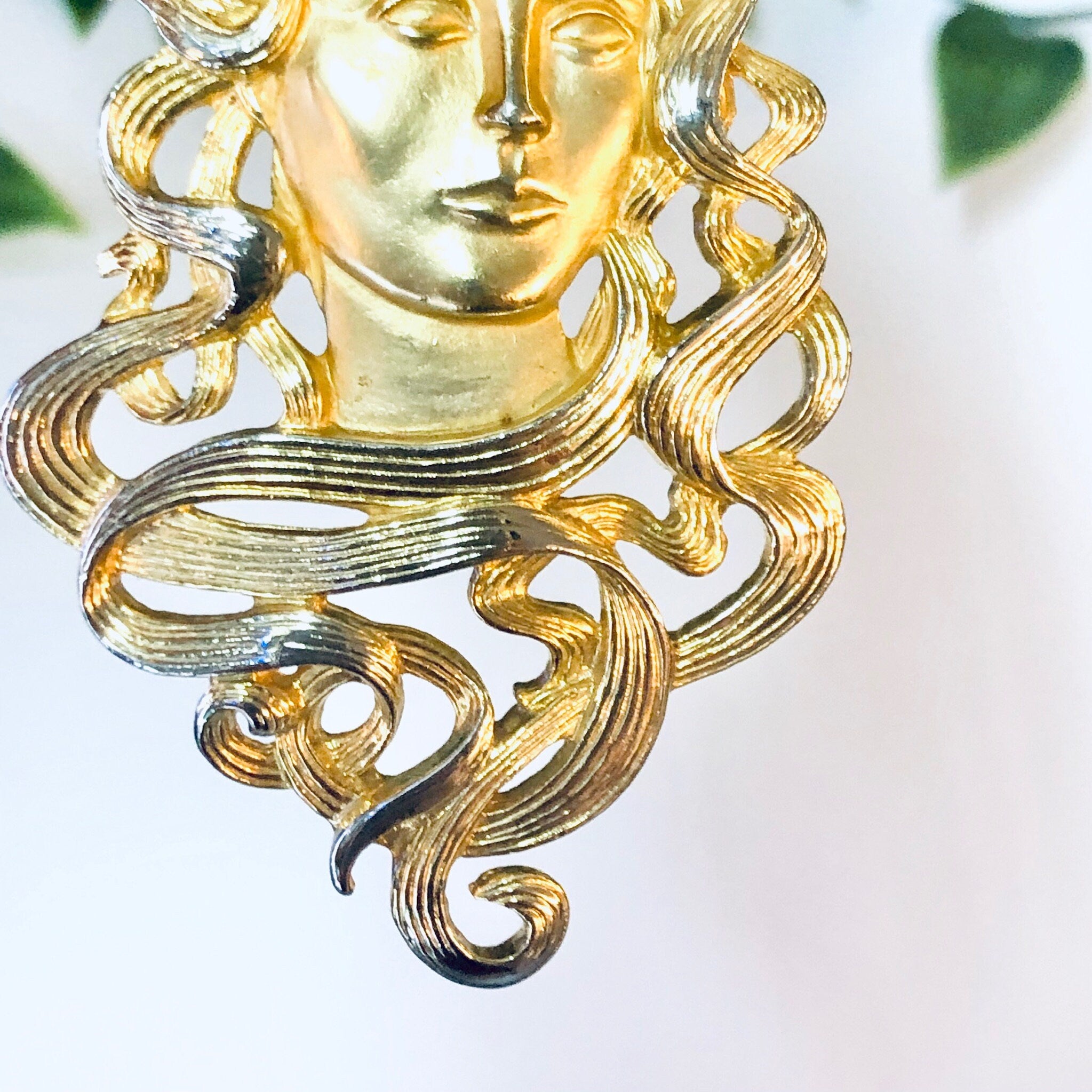 Vintage Brooch, JJ Jonette 1988, JJ 1988 Brooch, Gold Toned Brooch, Lady Brooch, Face Brooch, Art Nouveau Pin, Art Nouveau Brooch, Costume