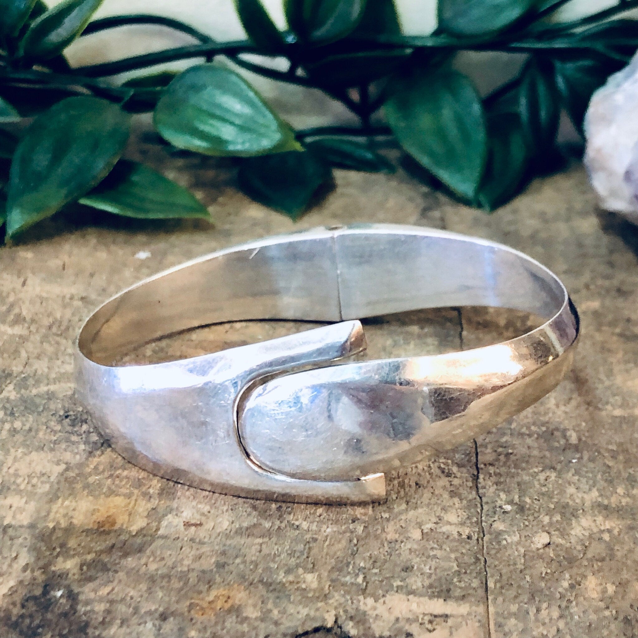 Vintage Bracelet, Silver Bracelet, Bangle Bracelet, Unique Jewelry, Minimalist Design, Hinged Bracelet, 925 Bangle, Simple Bracelet