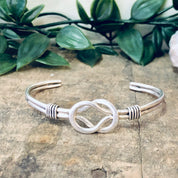Vintage Bracelet, Silver Bracelet, Knot Bracelet, Celtic Knot Cuff, Cuff Bracelet, Silver Cuff, Unique Jewelry, Simple Jewelry, 925 Cuff