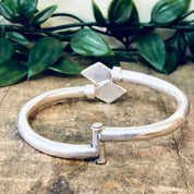 Vintage Bracelet, Silver Bracelet, Vintage Bangle, Bangle Bracelet, Diamond Pattern, Diamond Shape, Unique Jewelry, Hinged Bracelet, 925