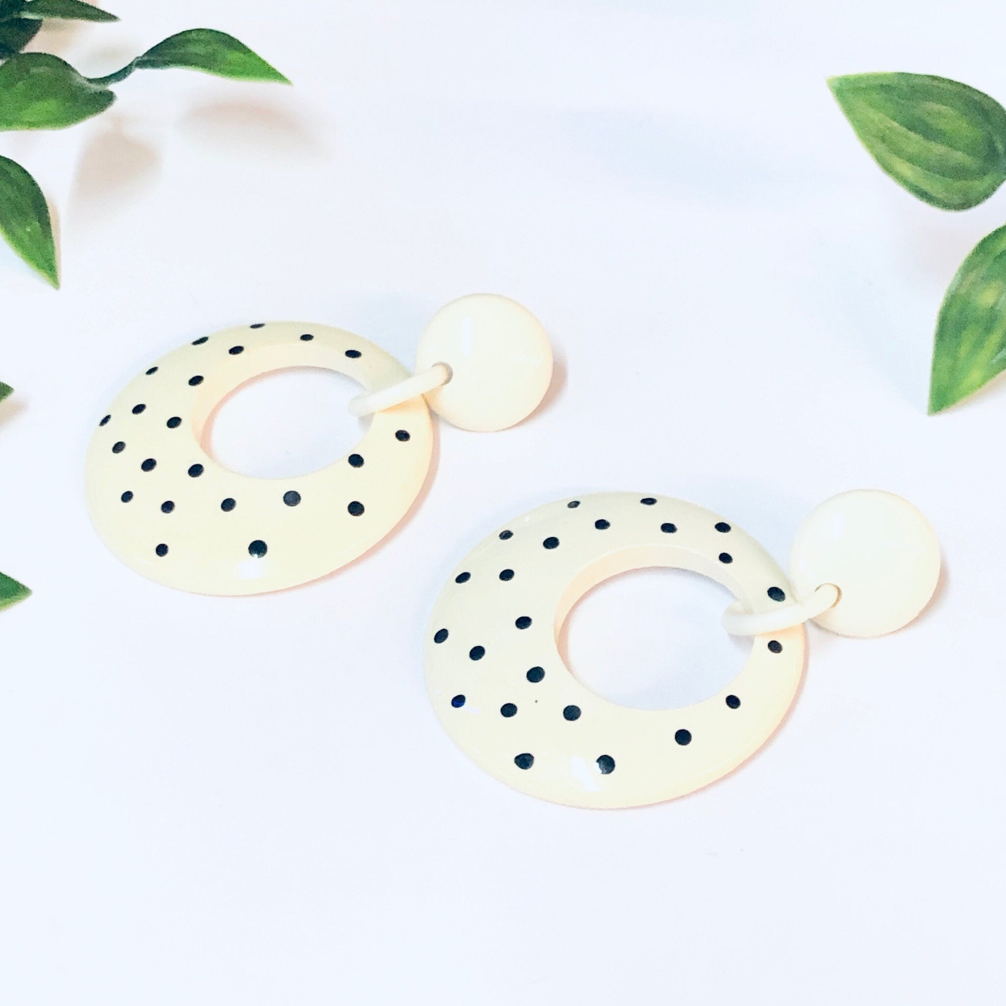 Vintage Earrings, Polka Dot Earrings, Polka Dot Jewelry, White Earrings, Black Polka Dots, Costume Jewelry, Unique Earrings, Pierced Ears