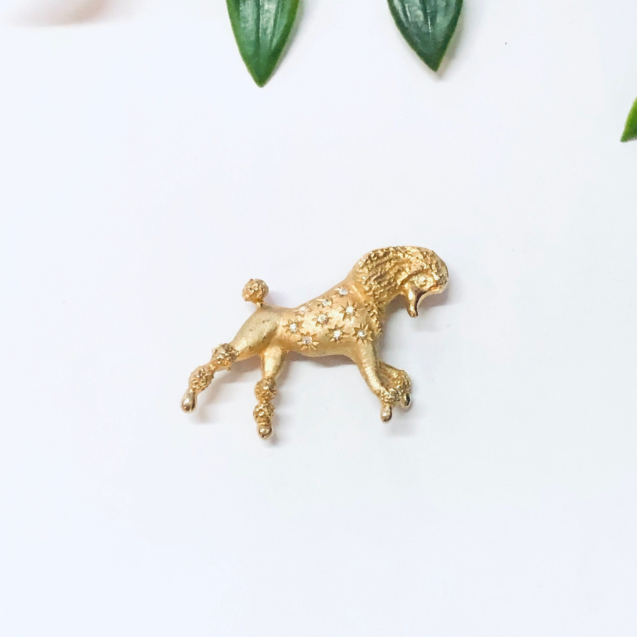 Vintage Brooch, Gold Toned Brooch, Vintage Pin, Poodle Brooch, Poodle Jewelry, Gemstone Poodle, Dog Jewelry, Dog Lover, Unique Pin, Vintage