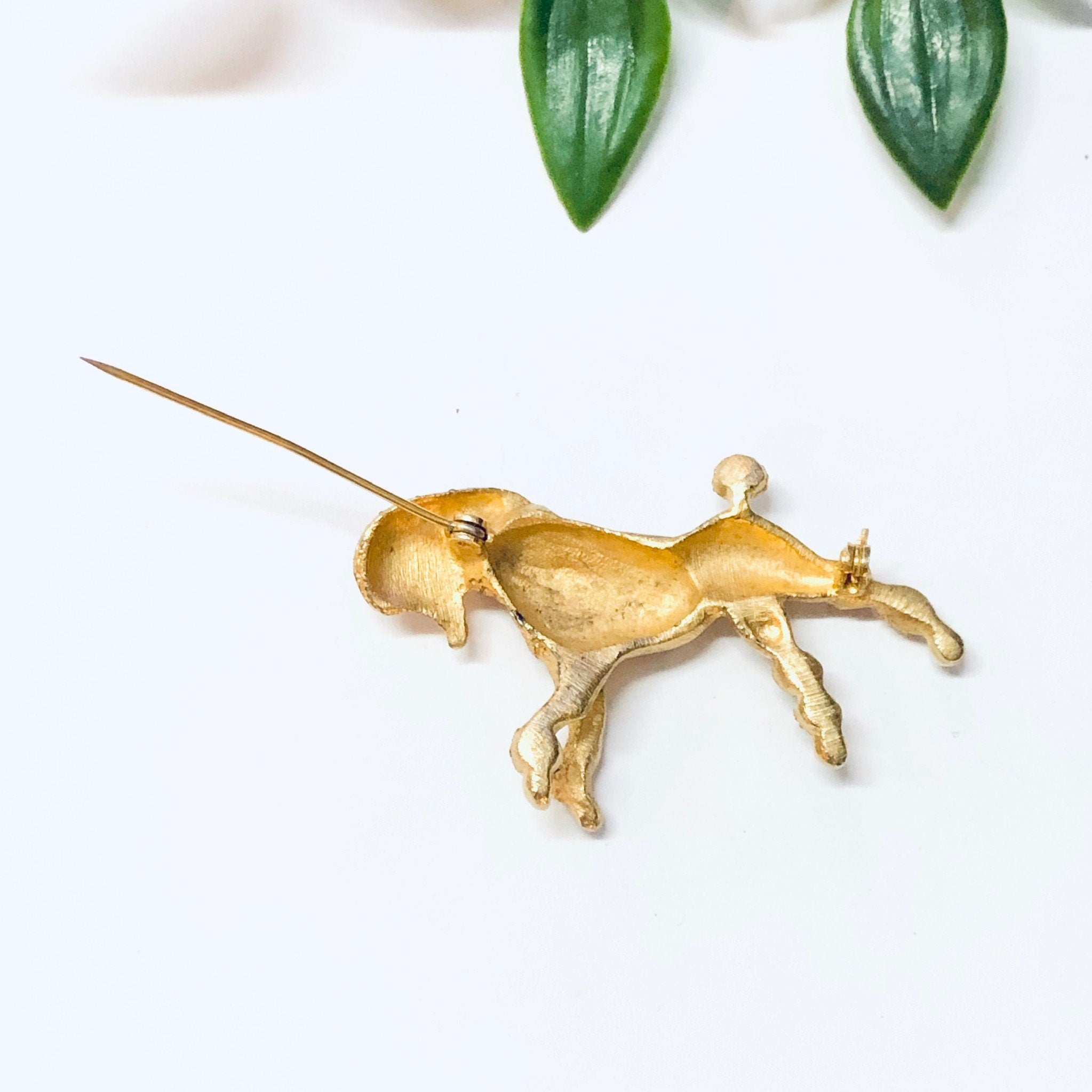 Vintage Brooch, Gold Toned Brooch, Vintage Pin, Poodle Brooch, Poodle Jewelry, Gemstone Poodle, Dog Jewelry, Dog Lover, Unique Pin, Vintage