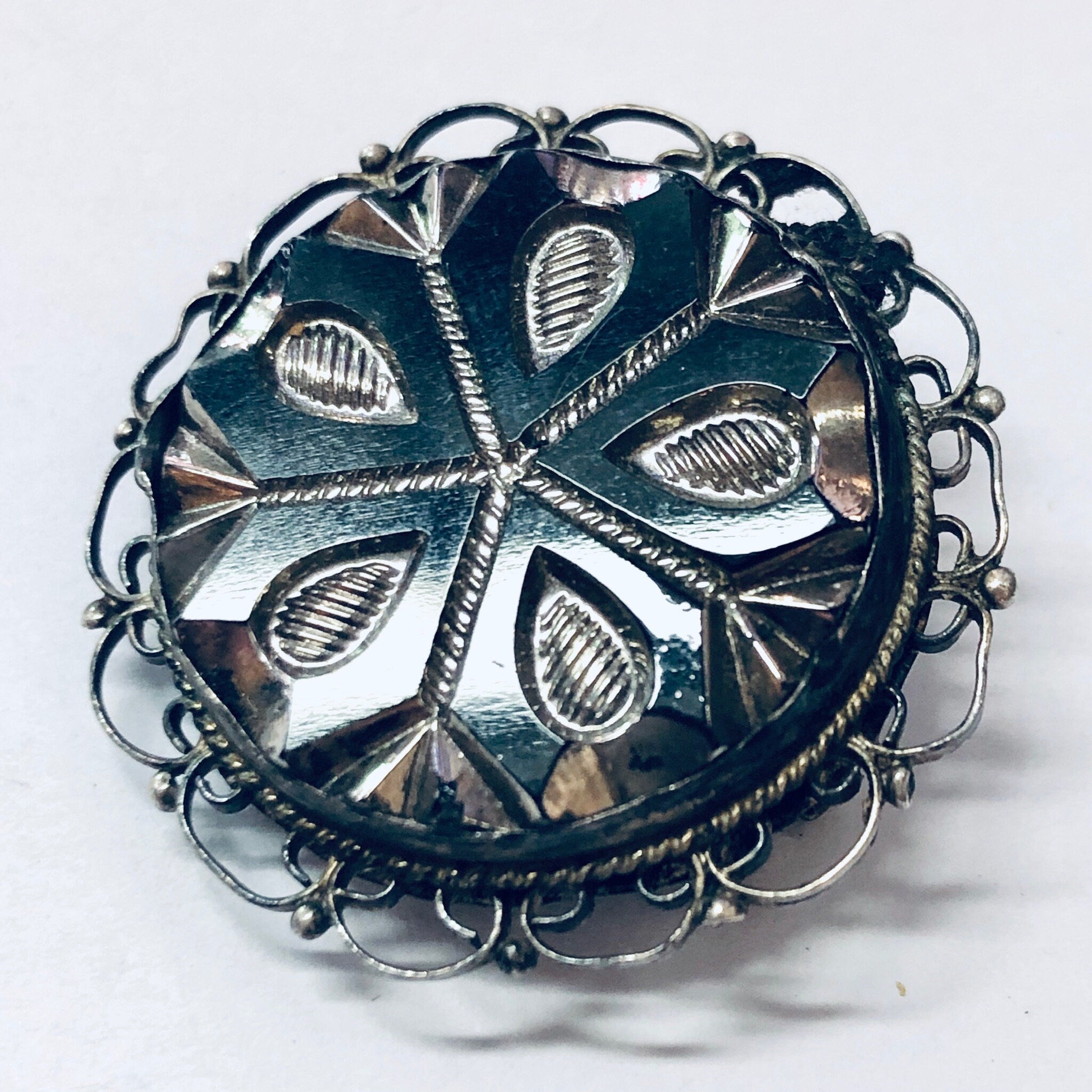 Vintage Brooch, Silver Brooch, Vintage Pendant, Silver Pendant, Pendant Necklace, Round Pendant, Unique Jewelry, Vintage jewelry, 925 brooch