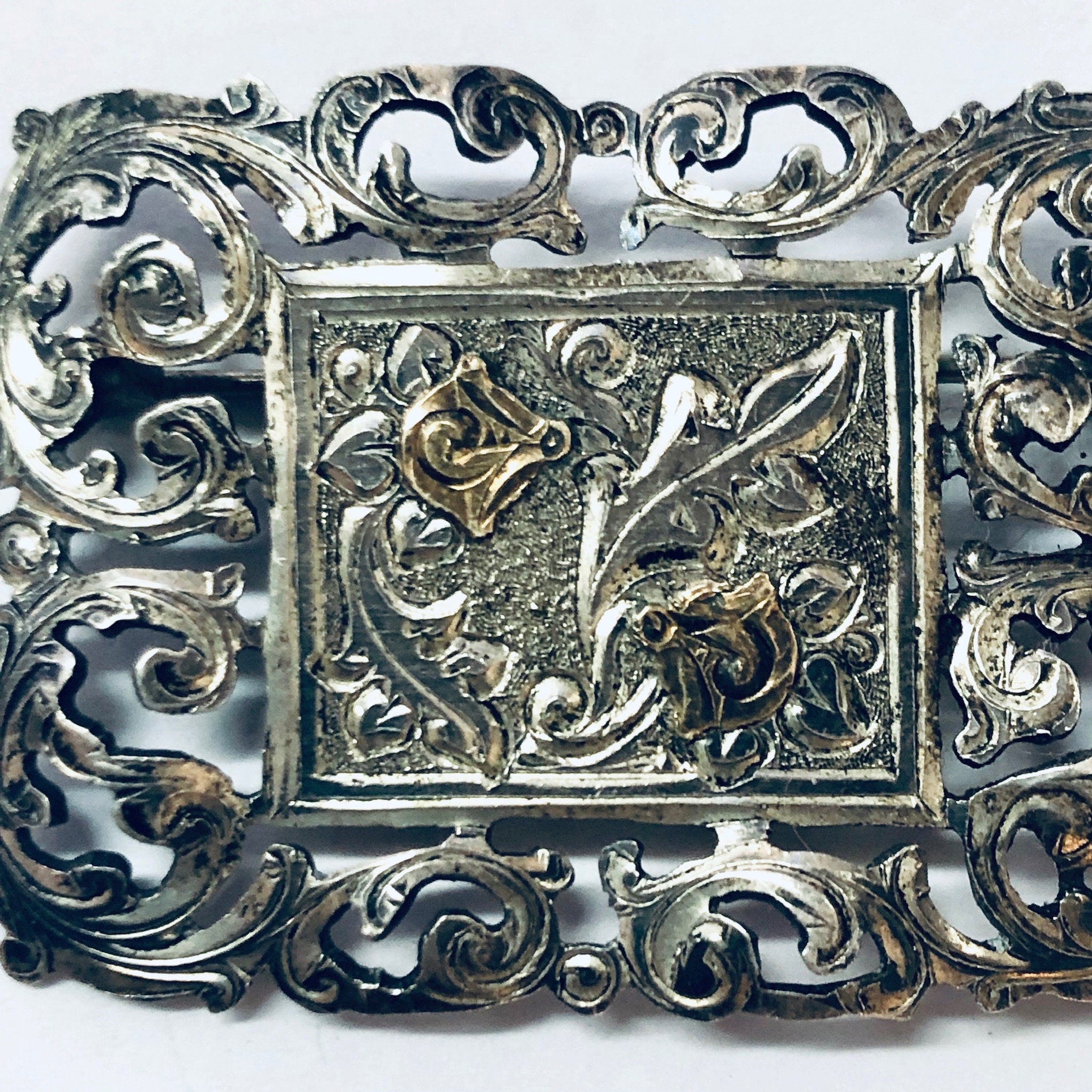 Vintage Brooch, Silver Brooch, Unique Brooch, Vintage Pin, Vintage Jewelry, Filagree Jewelry, Gold Accent, Gold Detail, Leaf Design, 925 Pin