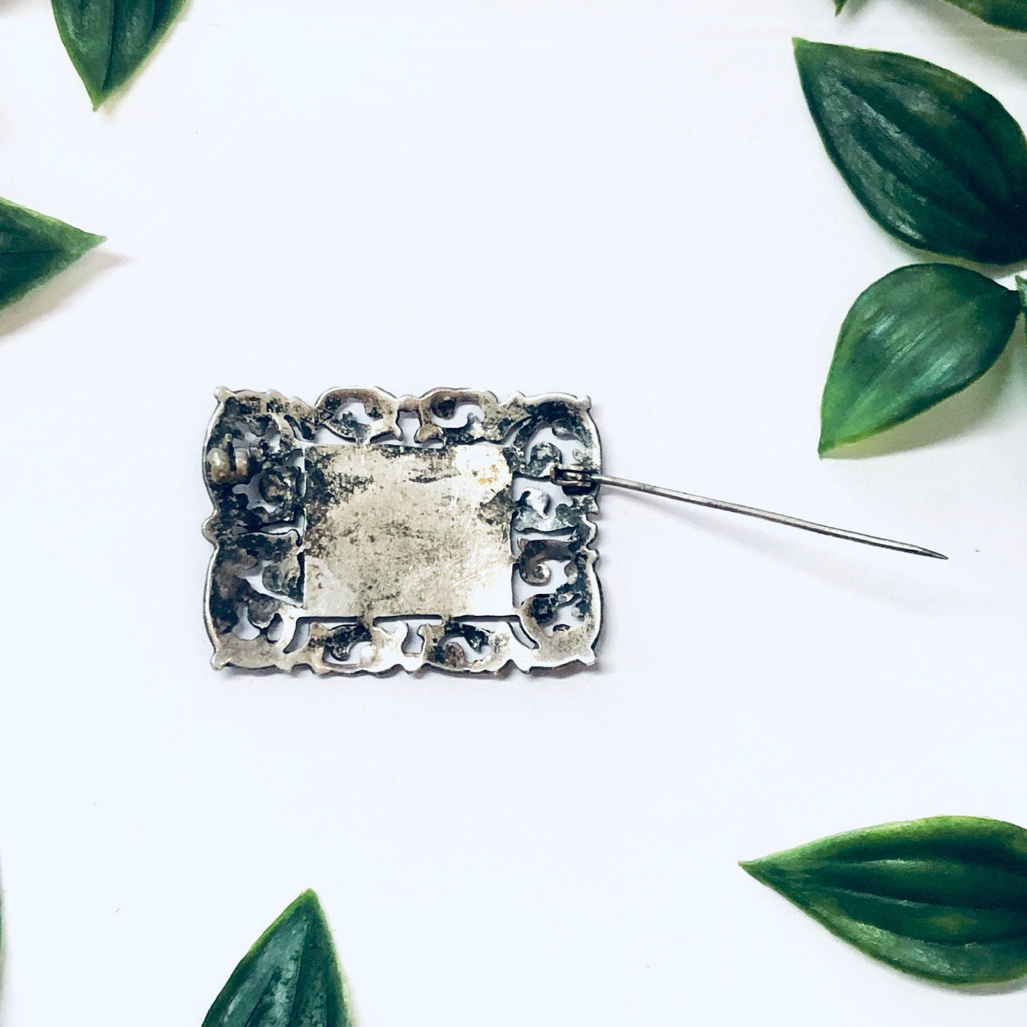 Vintage Brooch, Silver Brooch, Unique Brooch, Vintage Pin, Vintage Jewelry, Filagree Jewelry, Gold Accent, Gold Detail, Leaf Design, 925 Pin