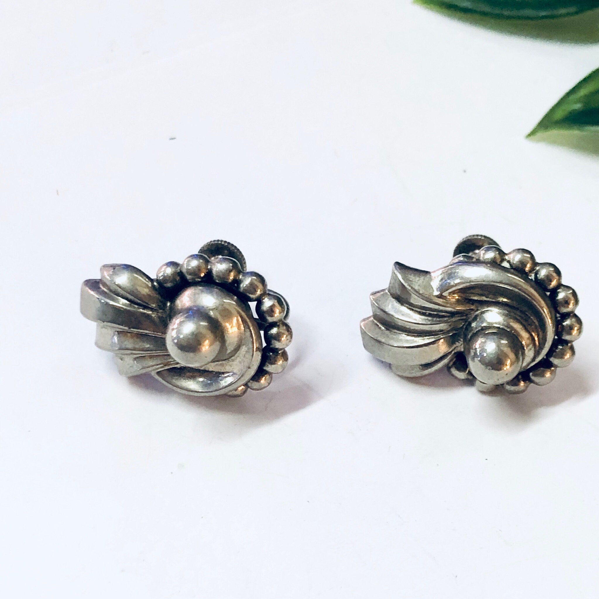 Vintage Earrings, Silver Earrings, Lisner Earrings, Lisner Jewelry, Screw Back Earrings, Unique Earrings, Vintage Jewelry, Funky Earrings