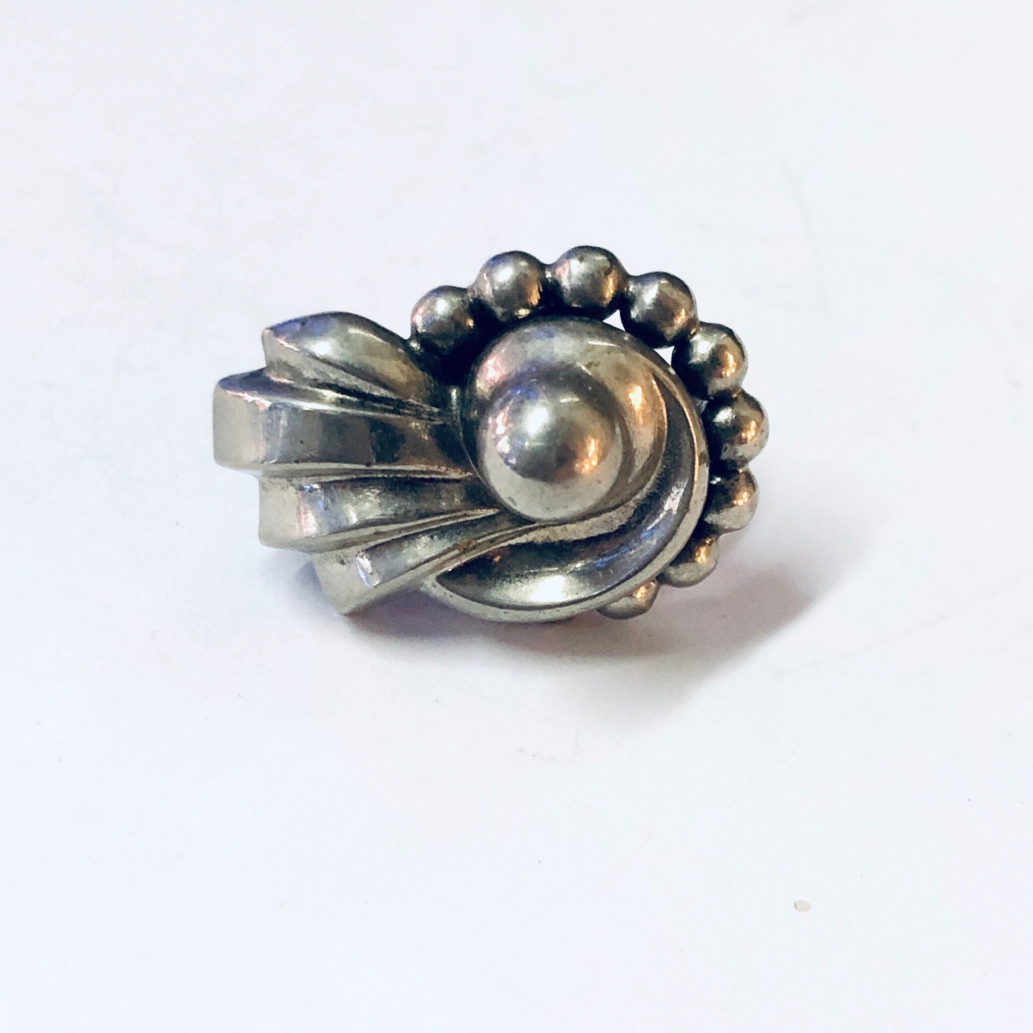 Vintage Earrings, Silver Earrings, Lisner Earrings, Lisner Jewelry, Screw Back Earrings, Unique Earrings, Vintage Jewelry, Funky Earrings