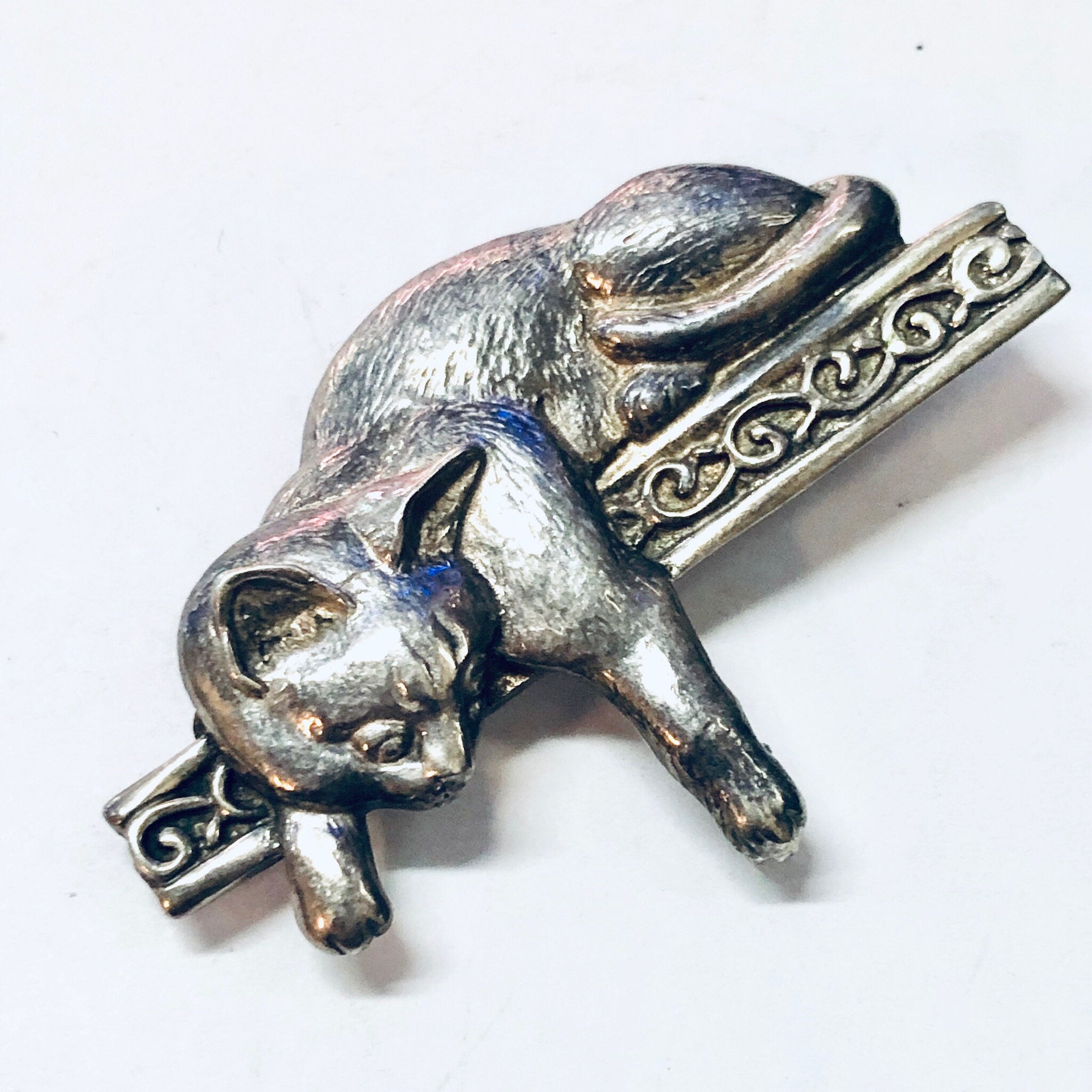 Vintage Brooch, Silver Brooch, Cat Brooch, Cat Pin, Cat Jewelry, Kitty Cat Pin, Cat Lover Gift, Vintage Jewelry, Animal Jewelry, Animal Pin