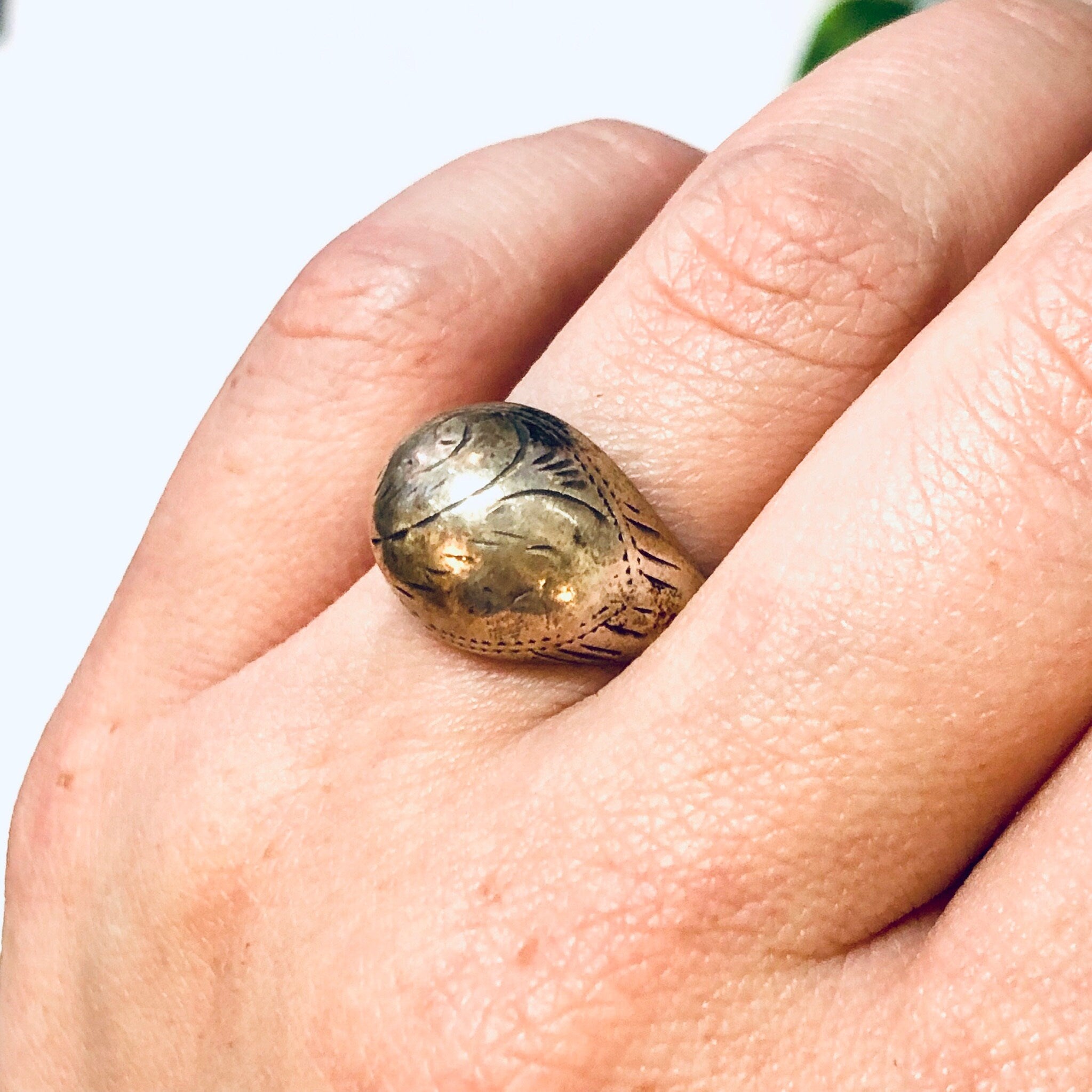 Vintage Ring, Silver Ring, Dome Ring, Etching Ring, Vintage Jewelry, Etched Design, Unique Jewelry, Everyday Jewelry, Etched Silver Ring,