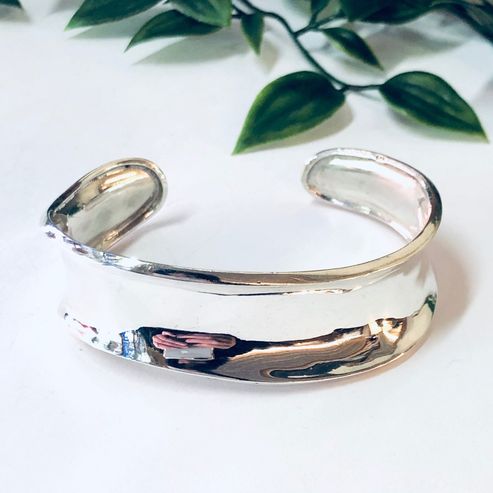 Vintage Bracelet, Cuff Bracelet, Silver Bracelet, Silver Cuff, Concave Cuff, Unique Jewelry, Vintage Jewelry, Sleek Bracelet, Small Cuff,