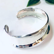 Vintage Bracelet, Cuff Bracelet, Silver Bracelet, Silver Cuff, Concave Cuff, Unique Jewelry, Vintage Jewelry, Sleek Bracelet, Small Cuff,