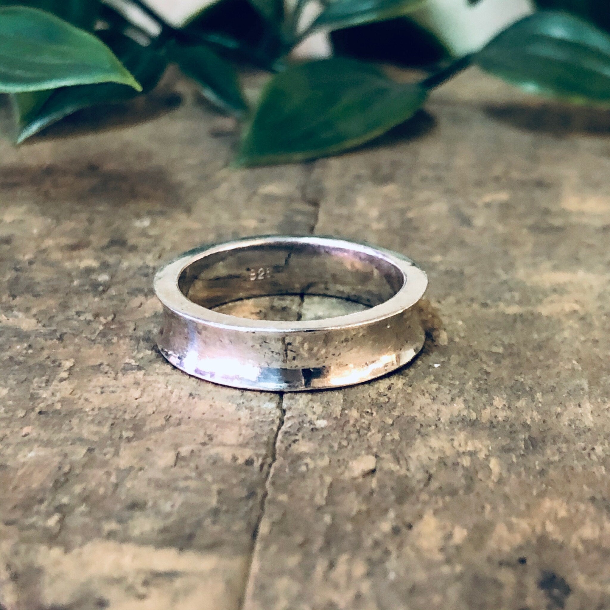 Vintage Ring, Silver Ring, Band Ring, Concave Band, Simple Jewelry, Sleek Ring, Wedding Band, Wedding Jewelry, Thin Band, Vintage Jewelry