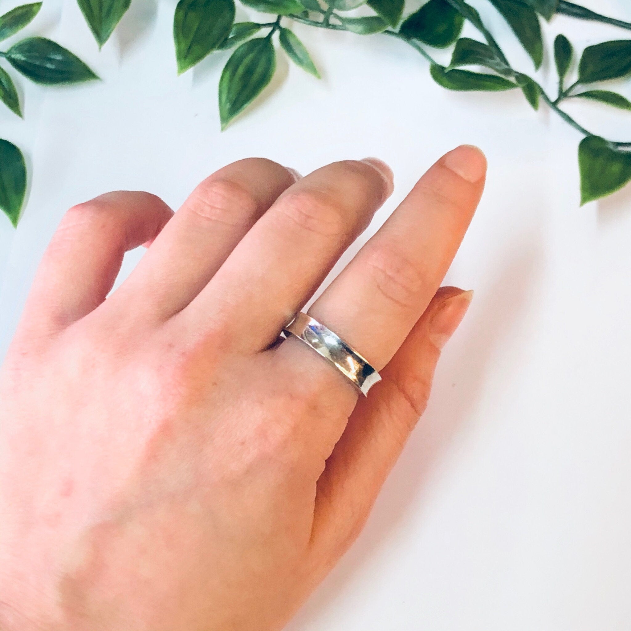 Vintage Ring, Silver Ring, Band Ring, Concave Band, Simple Jewelry, Sleek Ring, Wedding Band, Wedding Jewelry, Thin Band, Vintage Jewelry