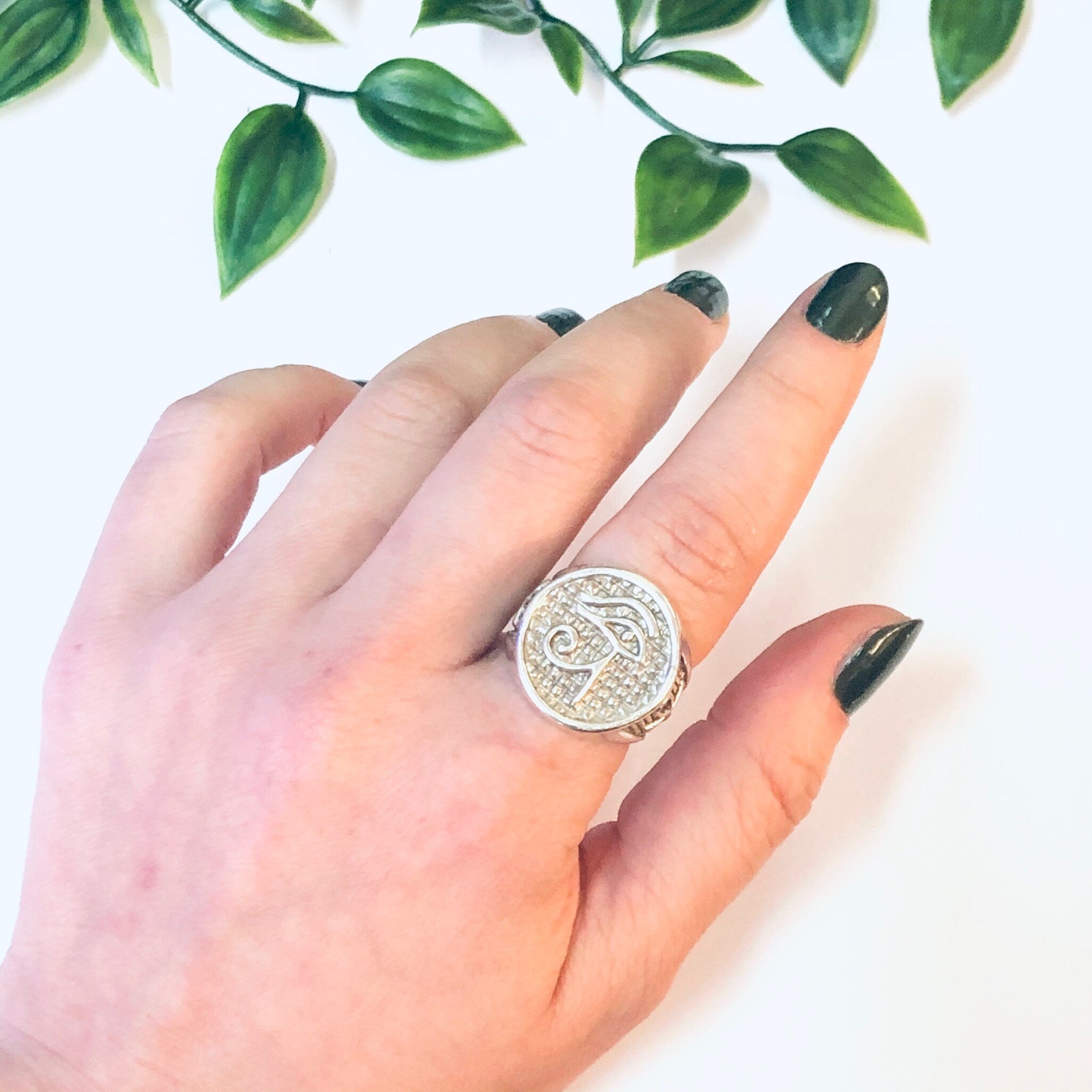 Vintage Ring, Silver Ring, Eye of Ra Ring, Ankh Ring, Egyptian Jewelry, Symbol of Life Ring, Silver Jewelry, Vintage Jewelry, Unique Ring,