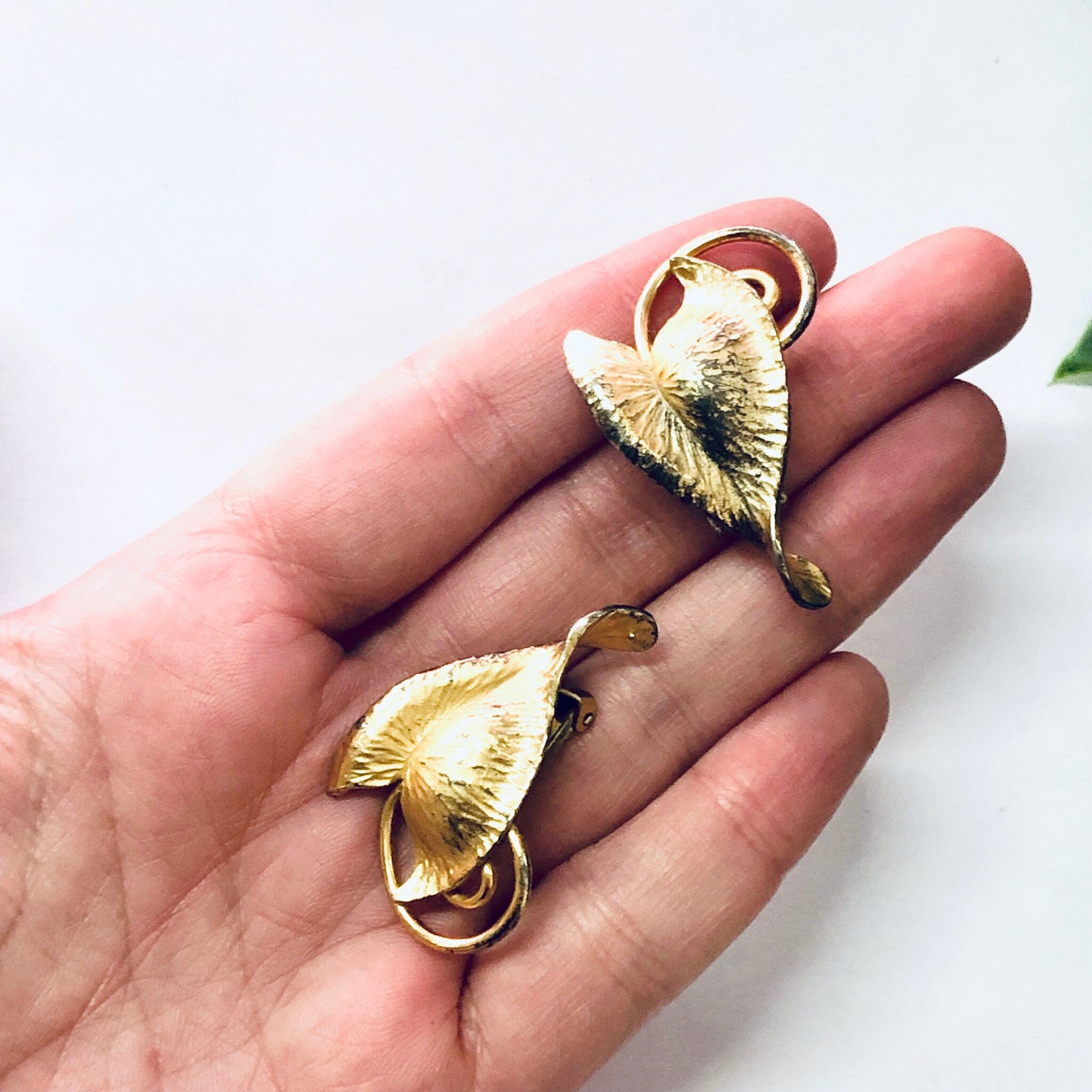 Vintage Brooch, Clip On Earrings, Napier Set, Sterling Silver Napier, Vermeil Napier Pin, Leaf Jewelry, Leaf Brooch, Silver Napier, Vermeil