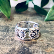 Vintage Ring, Silver Ring, Flower Ring, Floral Design, Band Ring, Flower Band, Thick Band Ring, Cut Out Ring, Unique Jewelry, 925 Ring