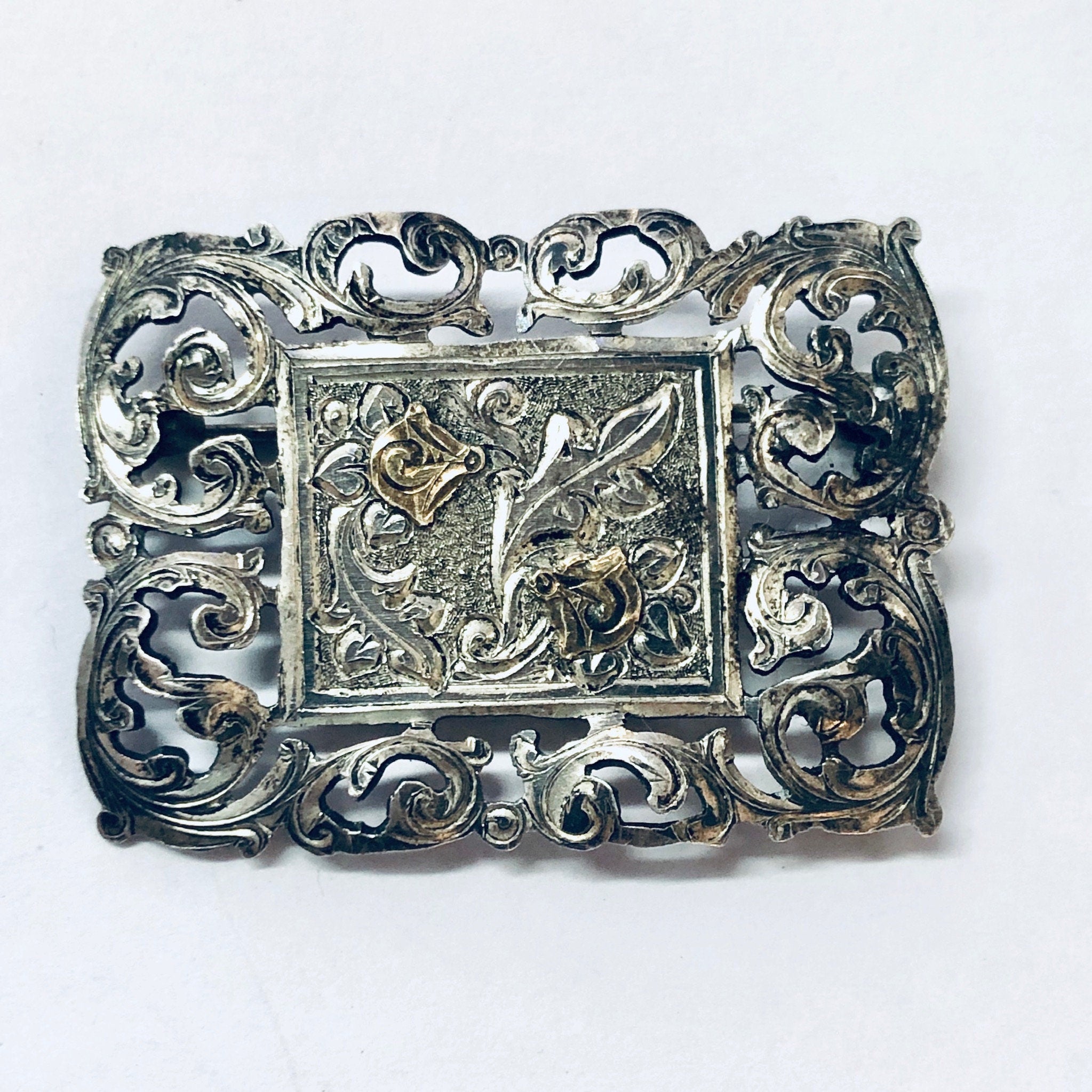 Vintage Brooch, Silver Brooch, Unique Brooch, Vintage Pin, Vintage Jewelry, Filagree Jewelry, Gold Accent, Gold Detail, Leaf Design, 925 Pin