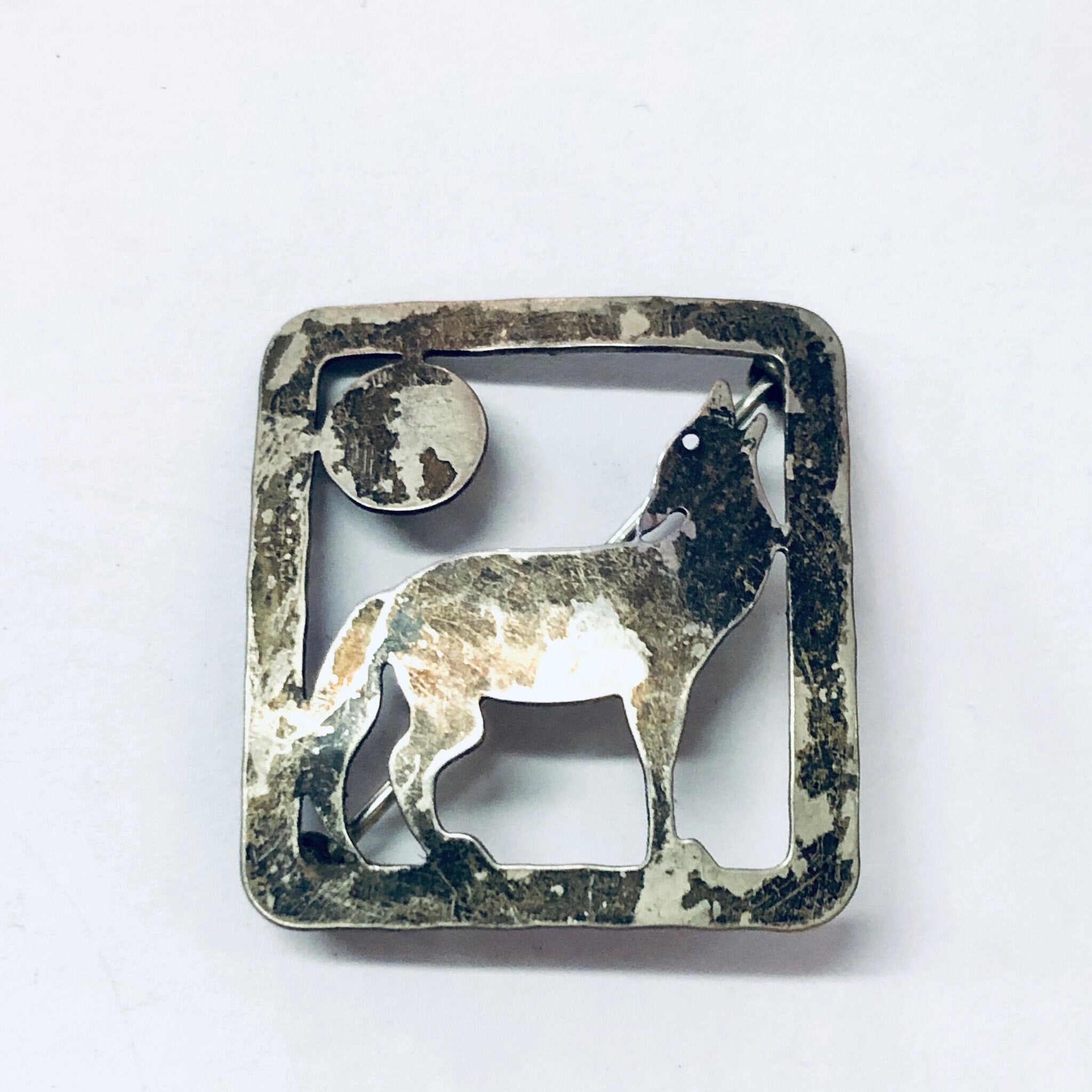 Vintage Brooch, Vintage Pin, Silver Brooch, Wolf Pin, Wolf Jewelry, Howl at the Moon, Wolf Howl, Cut out Pin, Animal Jewelry, Moon Pin, 925