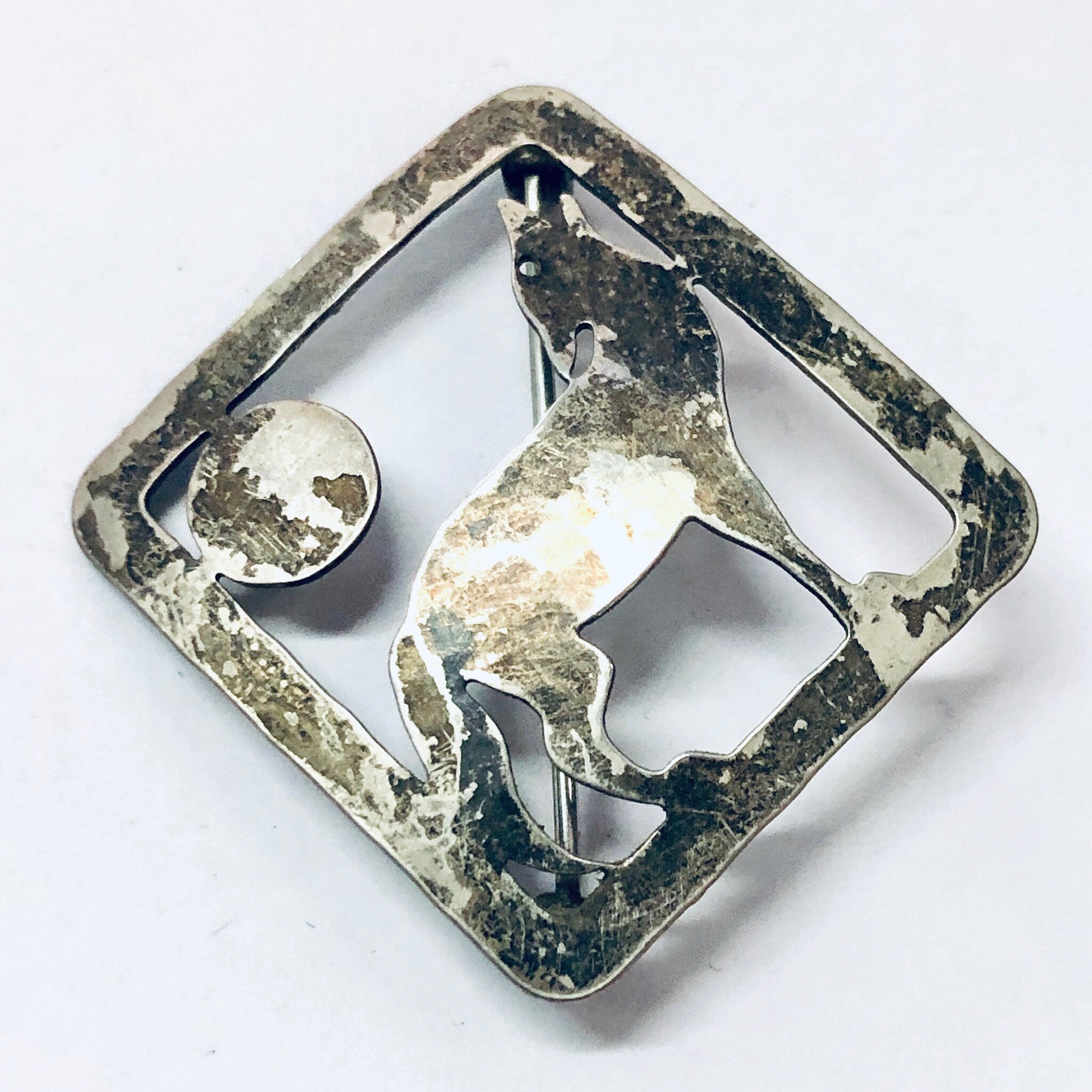Vintage Brooch, Vintage Pin, Silver Brooch, Wolf Pin, Wolf Jewelry, Howl at the Moon, Wolf Howl, Cut out Pin, Animal Jewelry, Moon Pin, 925
