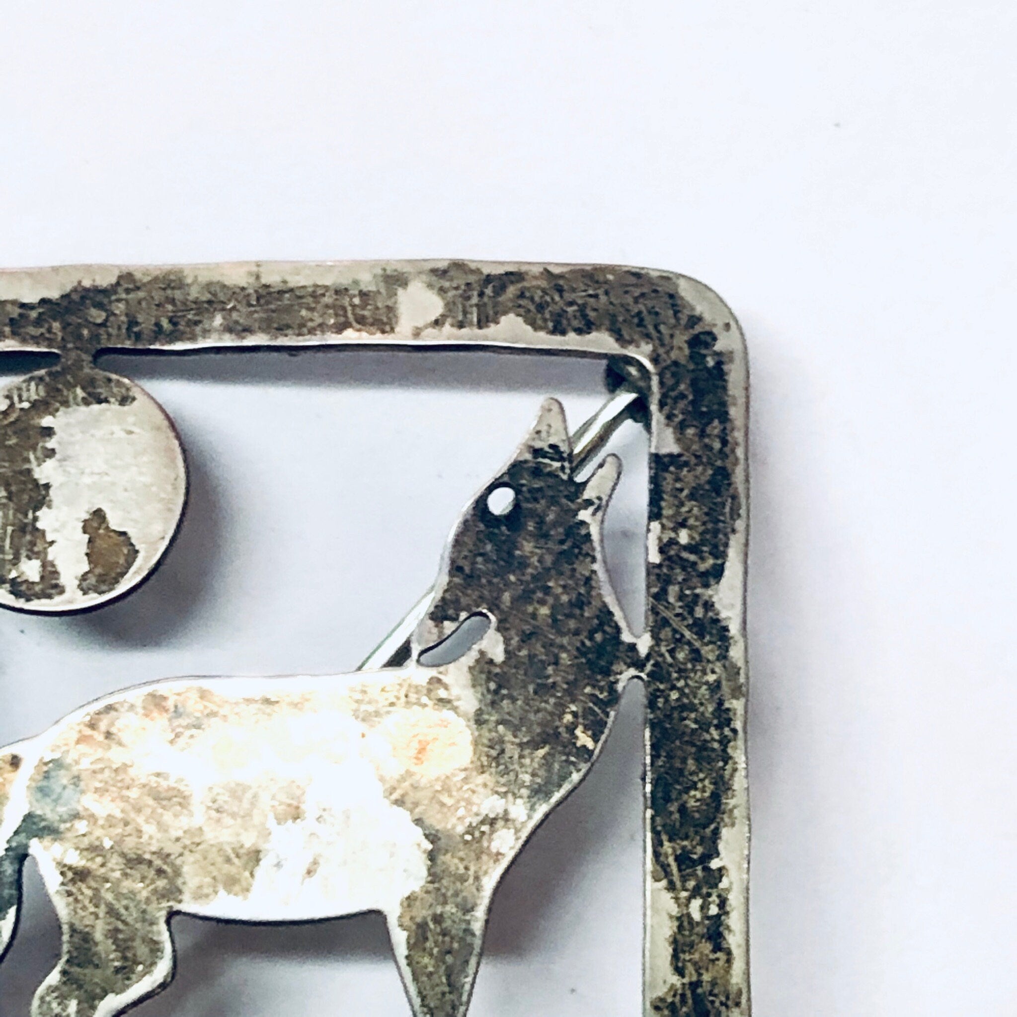 Vintage Brooch, Vintage Pin, Silver Brooch, Wolf Pin, Wolf Jewelry, Howl at the Moon, Wolf Howl, Cut out Pin, Animal Jewelry, Moon Pin, 925