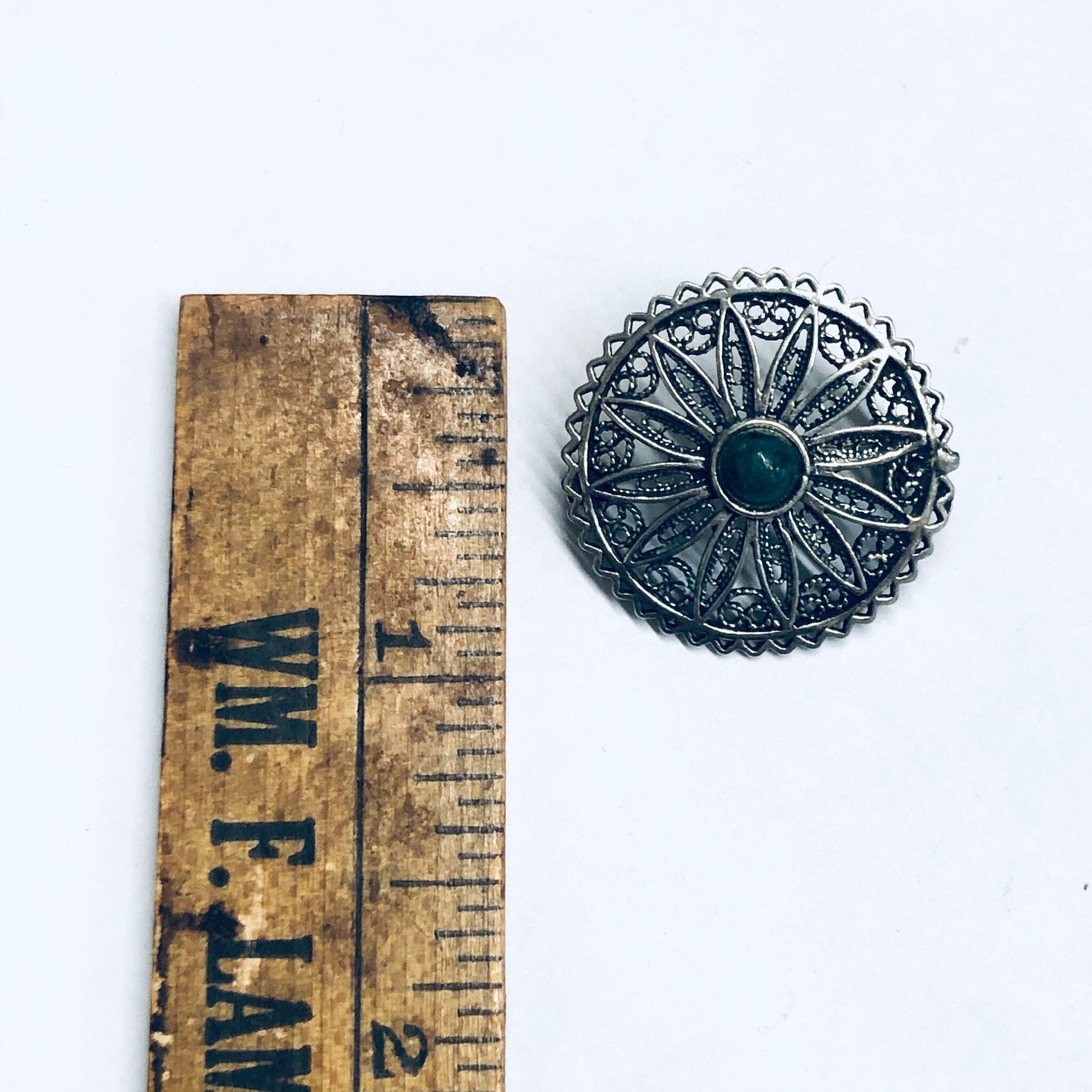 Vintage Round Brooch, Green Stone Brooch, Vintage Silver Jewelry, Cut Out Brooch, Small Round Pin, Vintage Pin