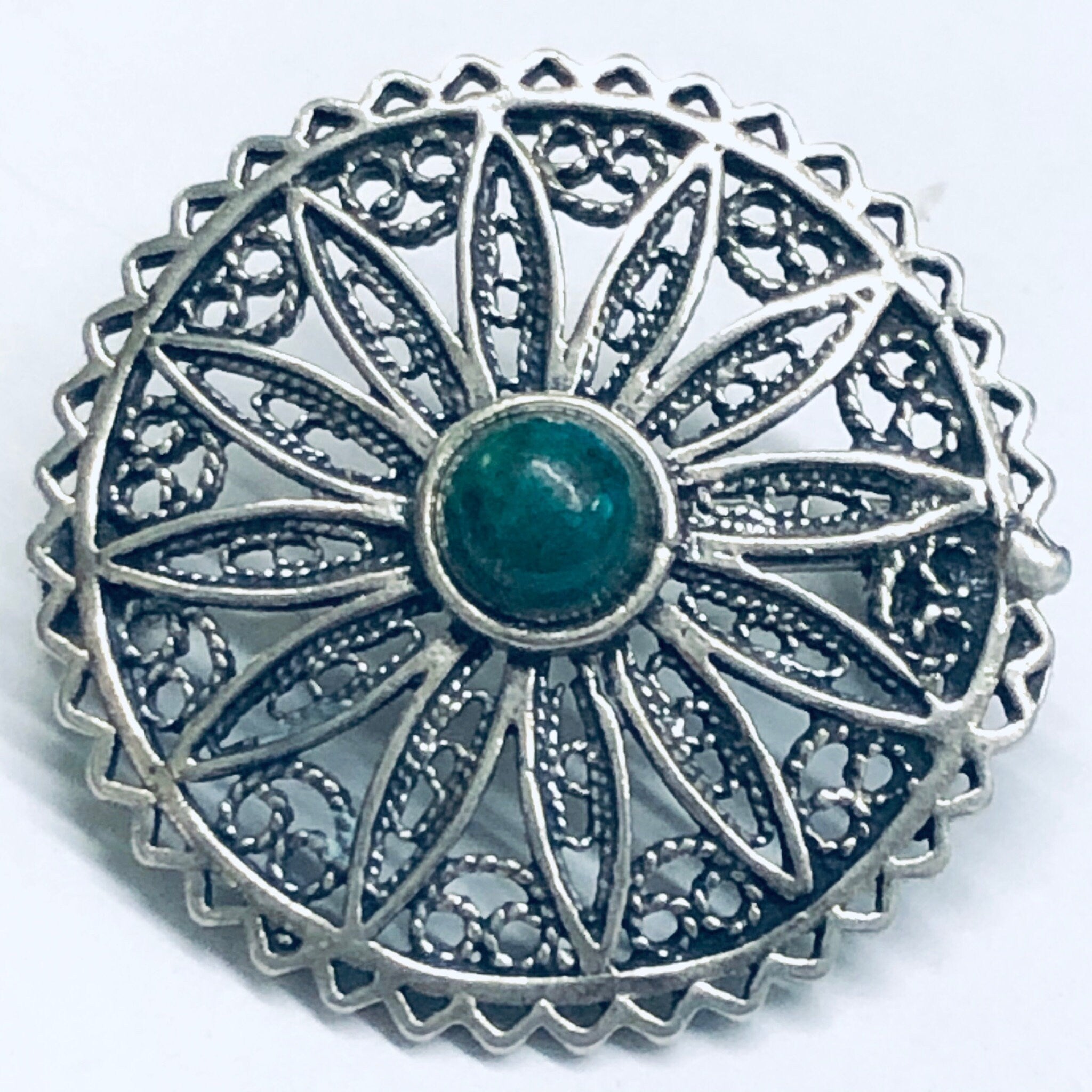 Vintage Round Brooch, Green Stone Brooch, Vintage Silver Jewelry, Cut Out Brooch, Small Round Pin, Vintage Pin