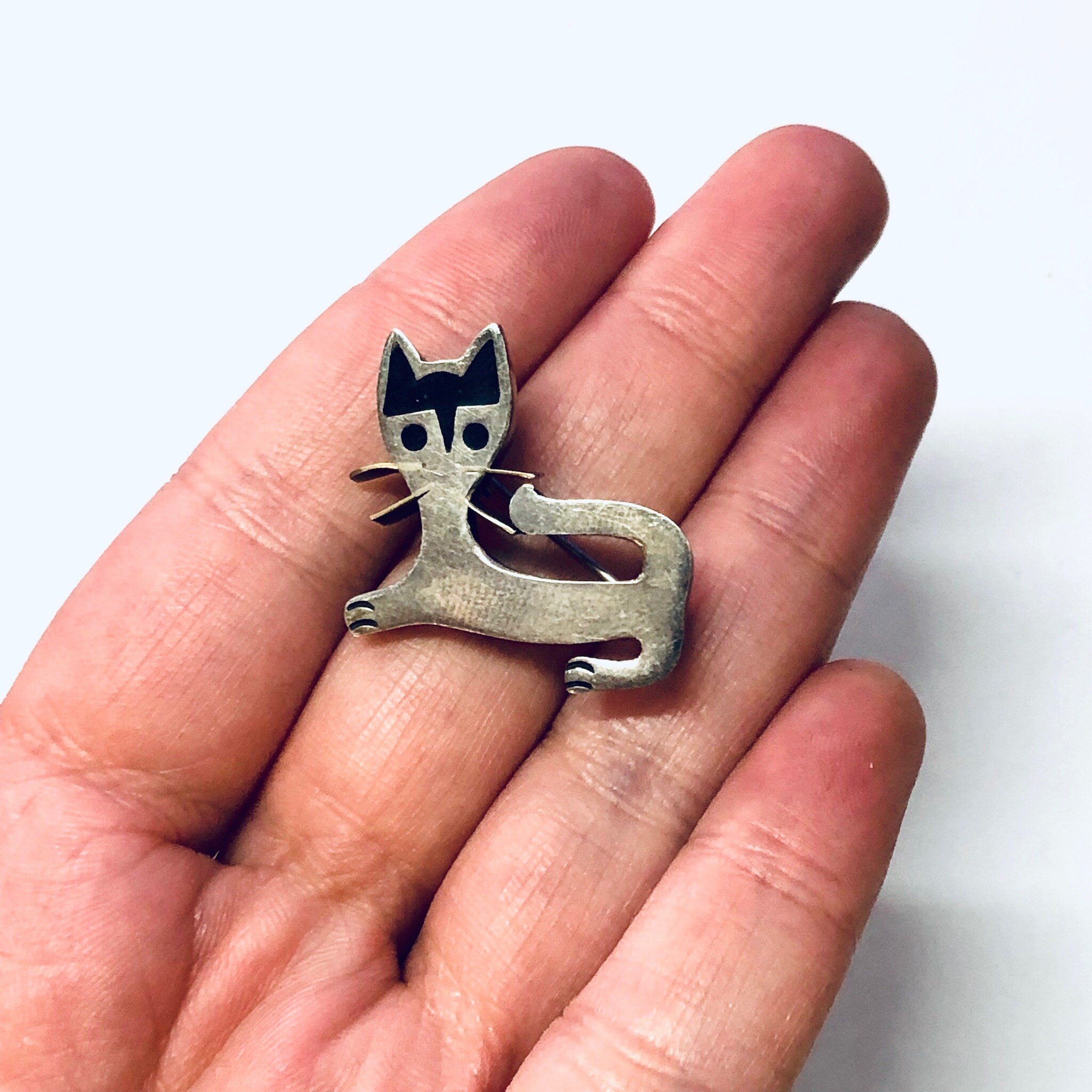 Vintage Brooch, Vintage Pin, Silver Pin, Cat Pin, Cat Brooch, Animal Jewelry, Cat Jewelry, Vintage Jewelry, Small Pin, Cat Lover Pin, 925