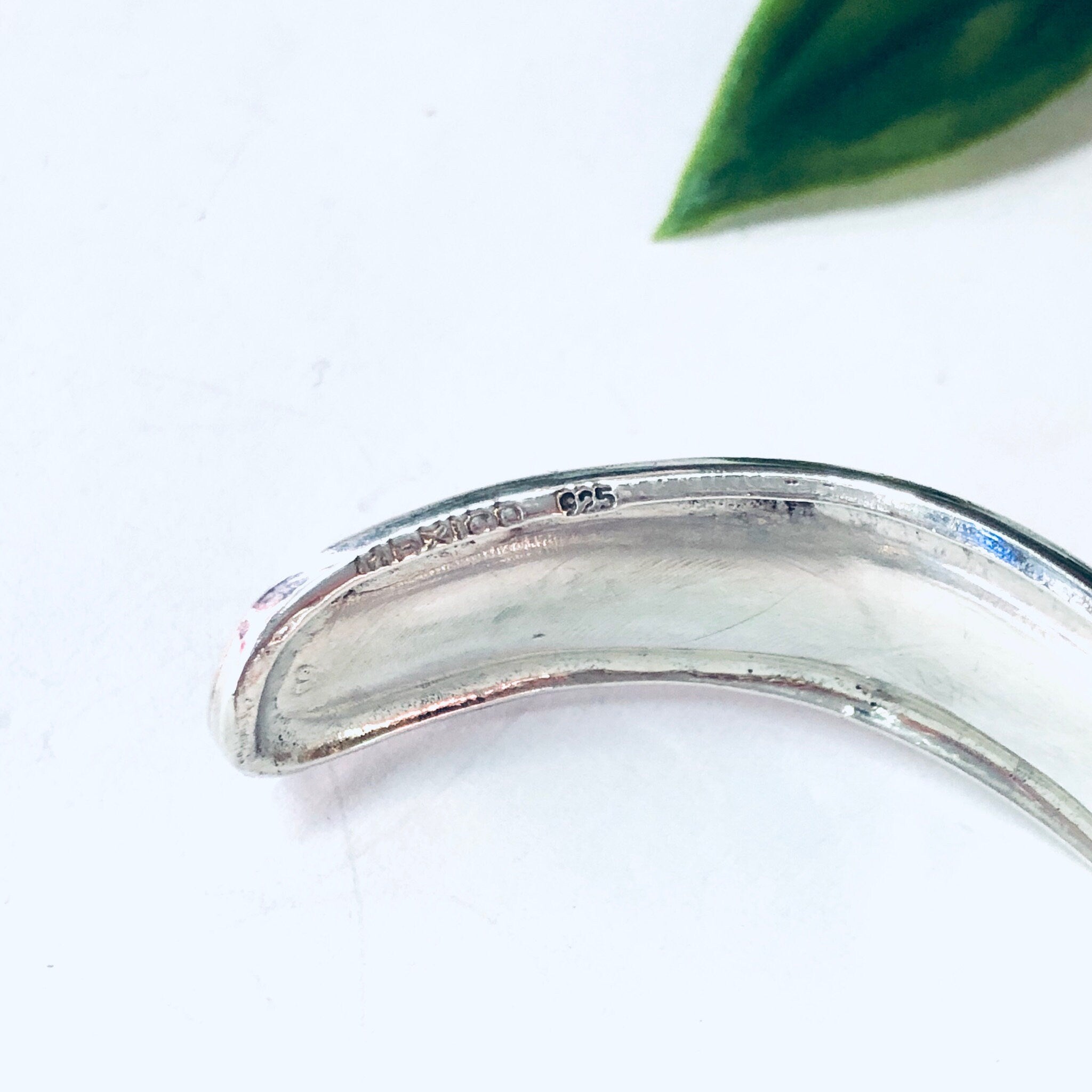 Vintage Bracelet, Cuff Bracelet, Silver Bracelet, Silver Cuff, Concave Cuff, Unique Jewelry, Vintage Jewelry, Sleek Bracelet, Small Cuff,