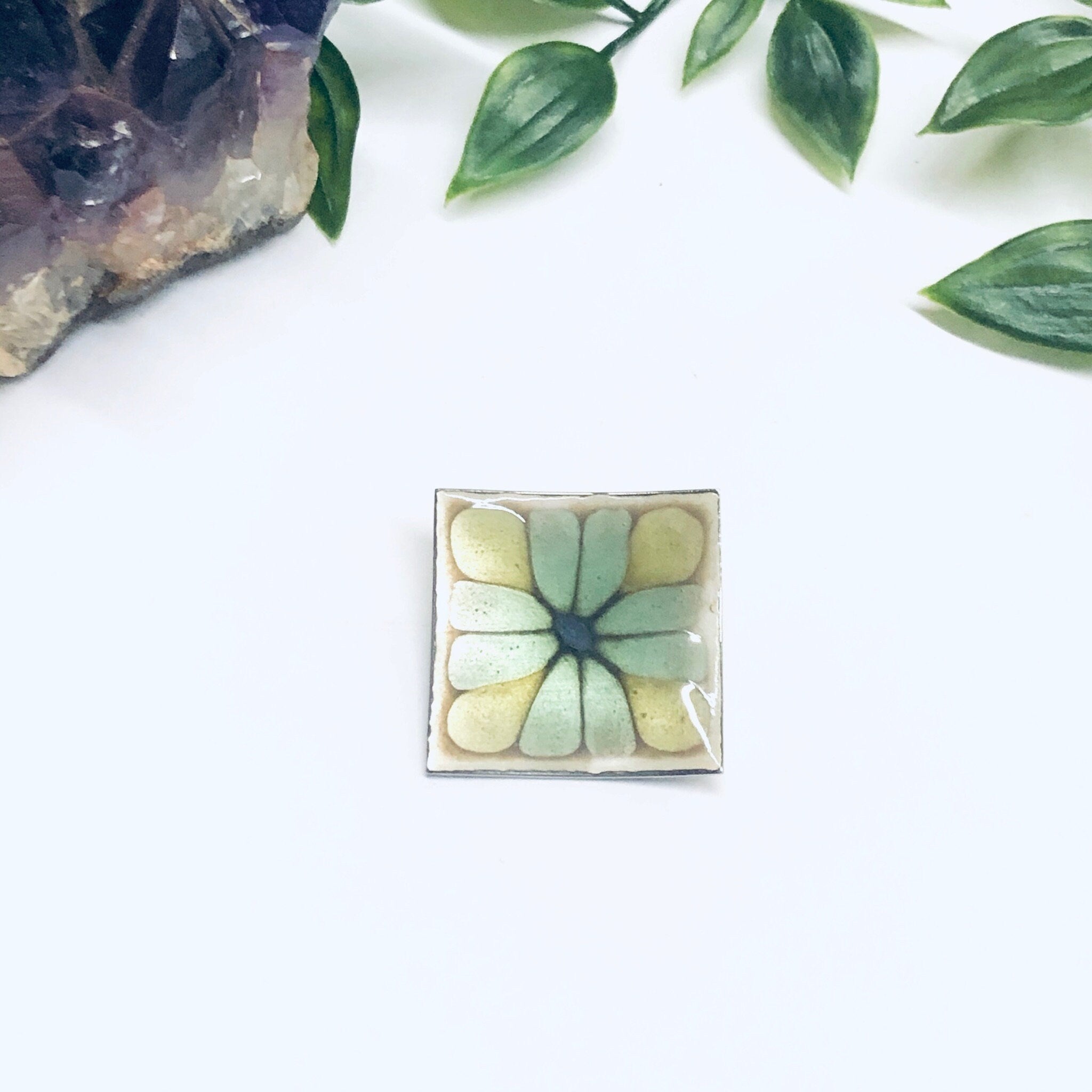 Hogan Bolas Brooch, Modernist Pin, Floral Enamel Pin, Abstract Flower Pin, Green and Yellow Flower