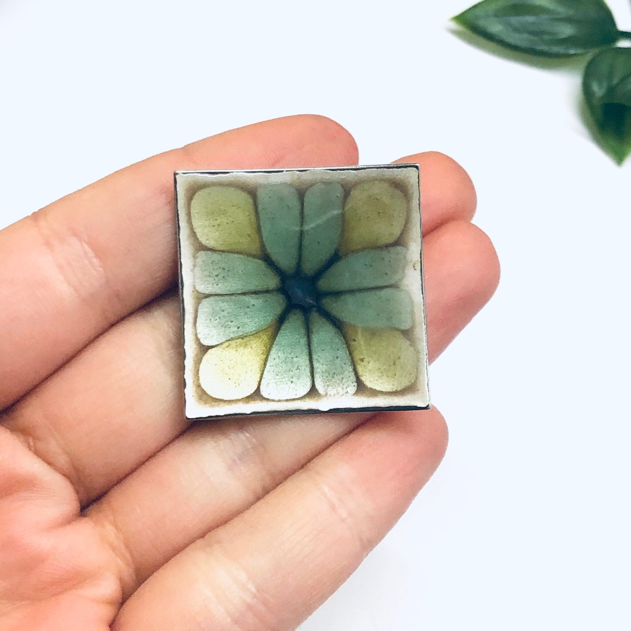 Hogan Bolas Brooch, Modernist Pin, Floral Enamel Pin, Abstract Flower Pin, Green and Yellow Flower