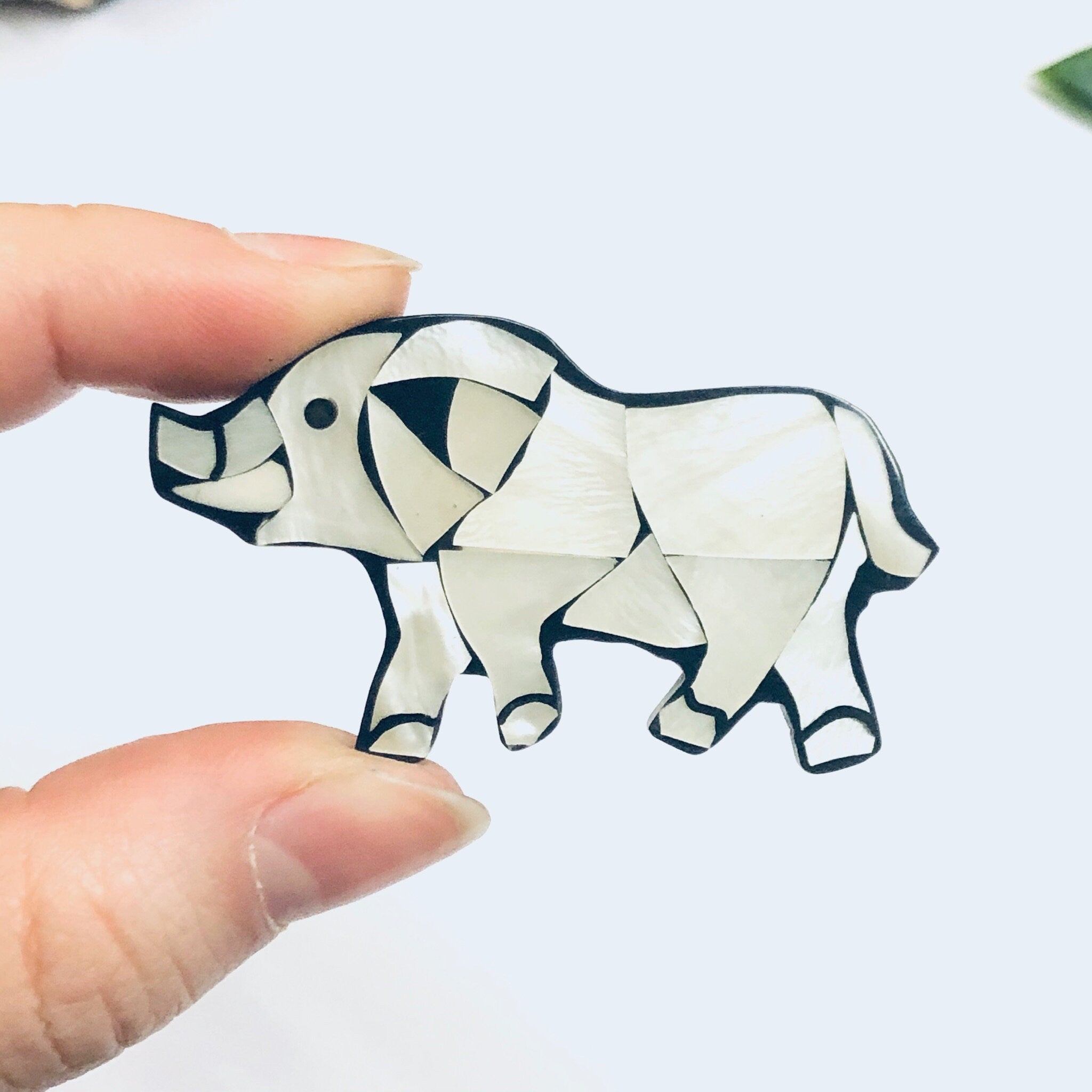 Mother of Pearl Elephant Brooch, Vintage Animal Jewelry, Mother of Pearl Inlay Jewelry, Vintage Rhino Pin