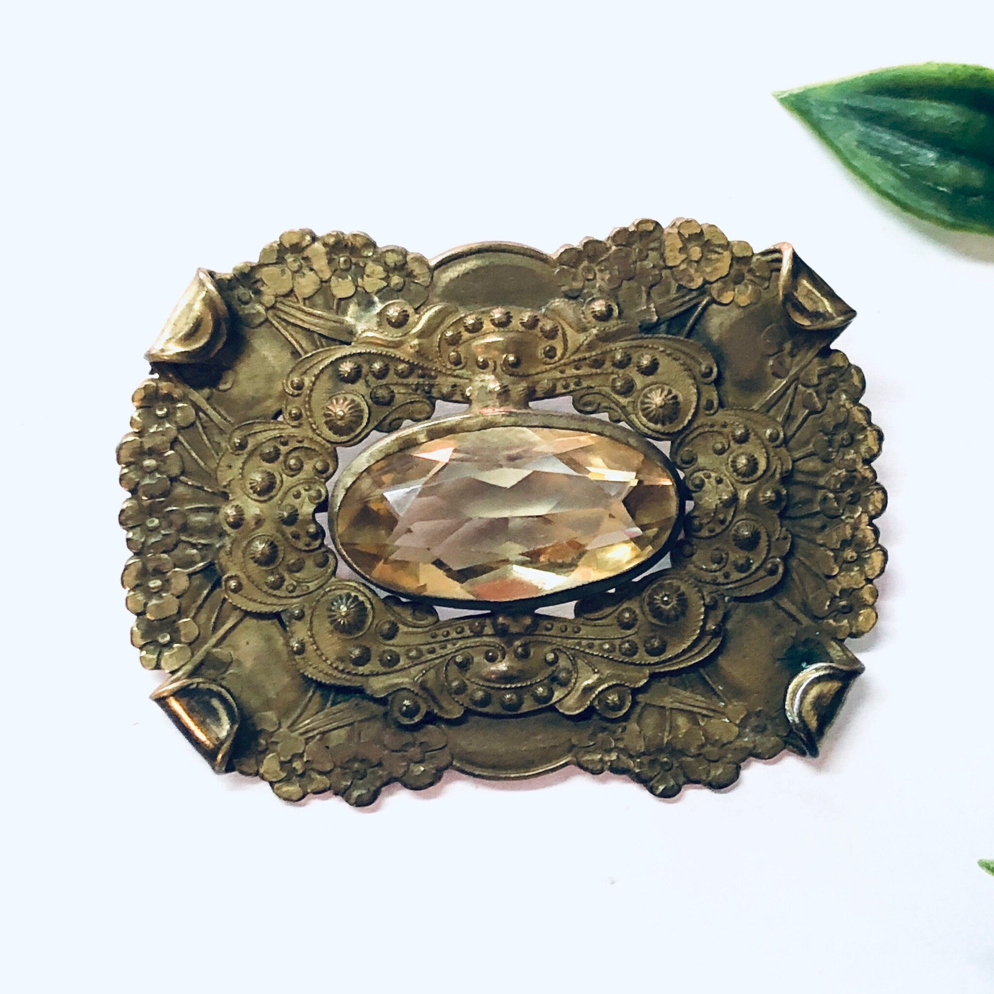 Vintage Brooch, Vintage Pin, Costume Jewelry, Victorian Style Pin, Unique Jewelry, Large Brooch, Gold Toned Pin, Floral Brooch, Topaz Pin
